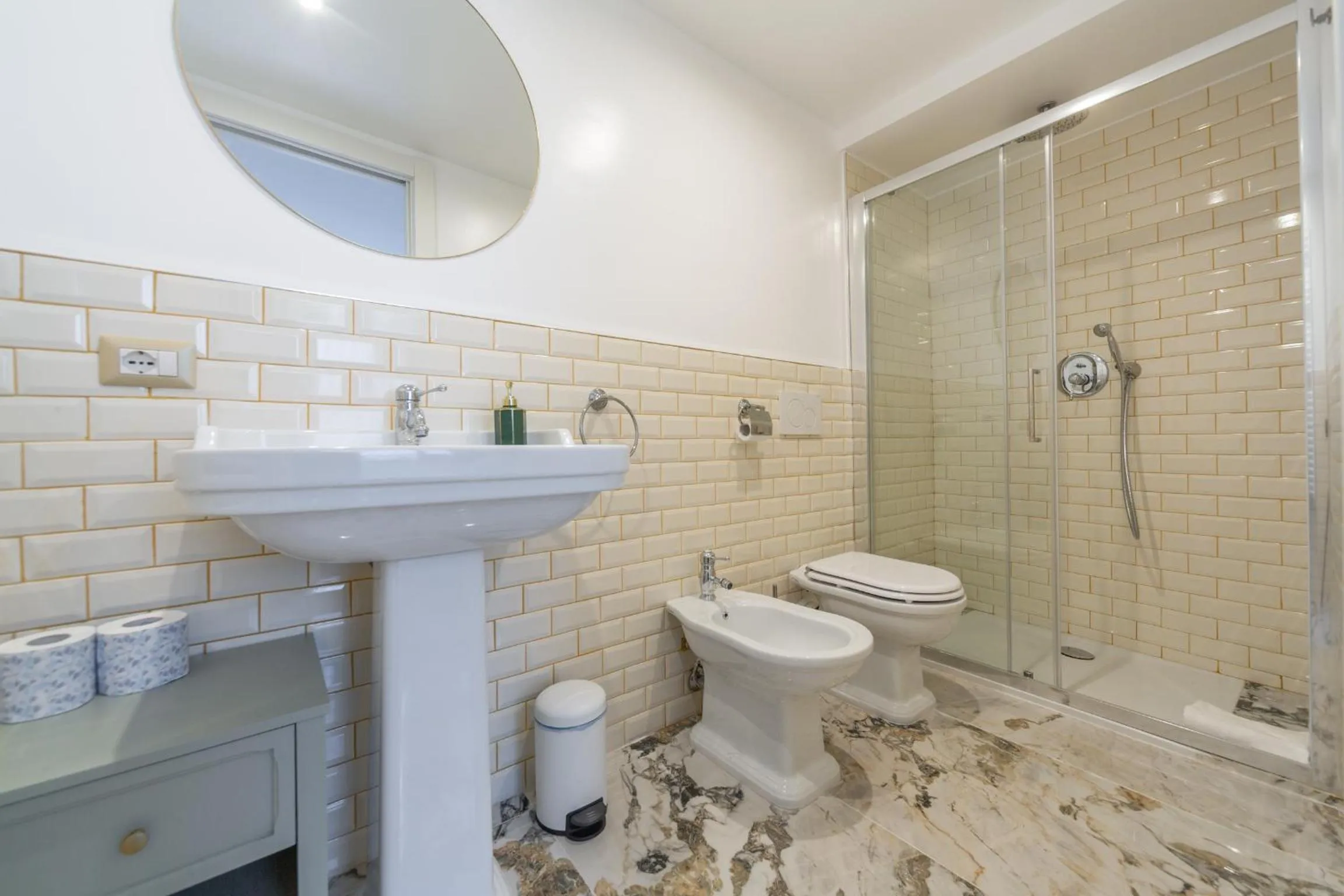 Bathroom in Duomo Smart Suites