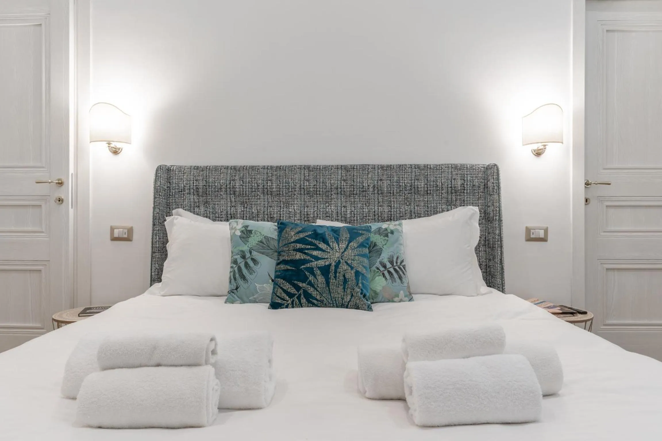 Bed in Duomo Smart Suites