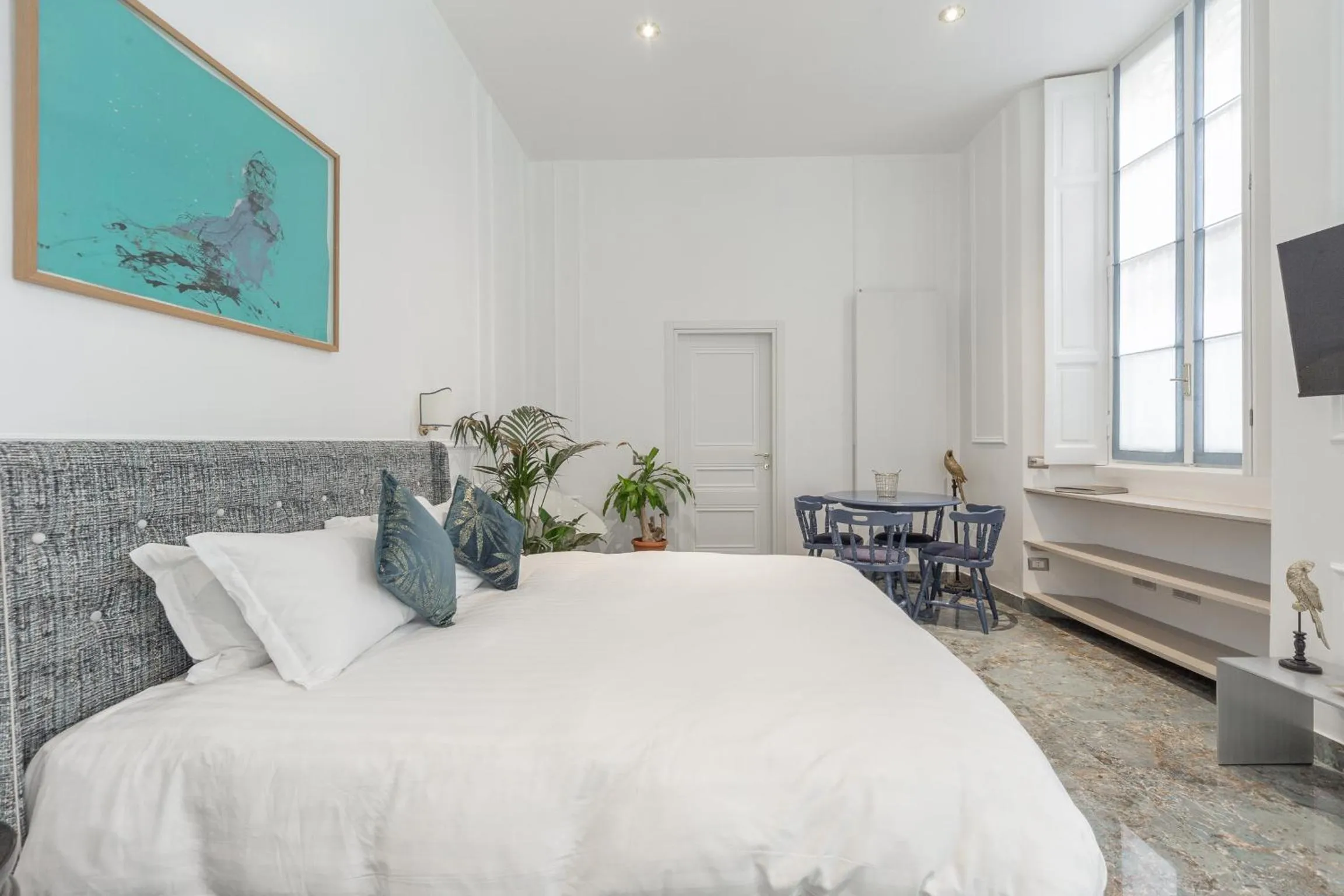 Bed in Duomo Smart Suites