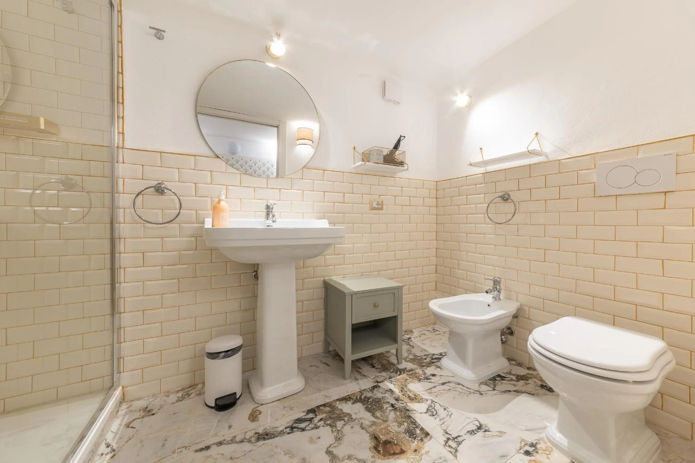 Bathroom in Duomo Smart Suites