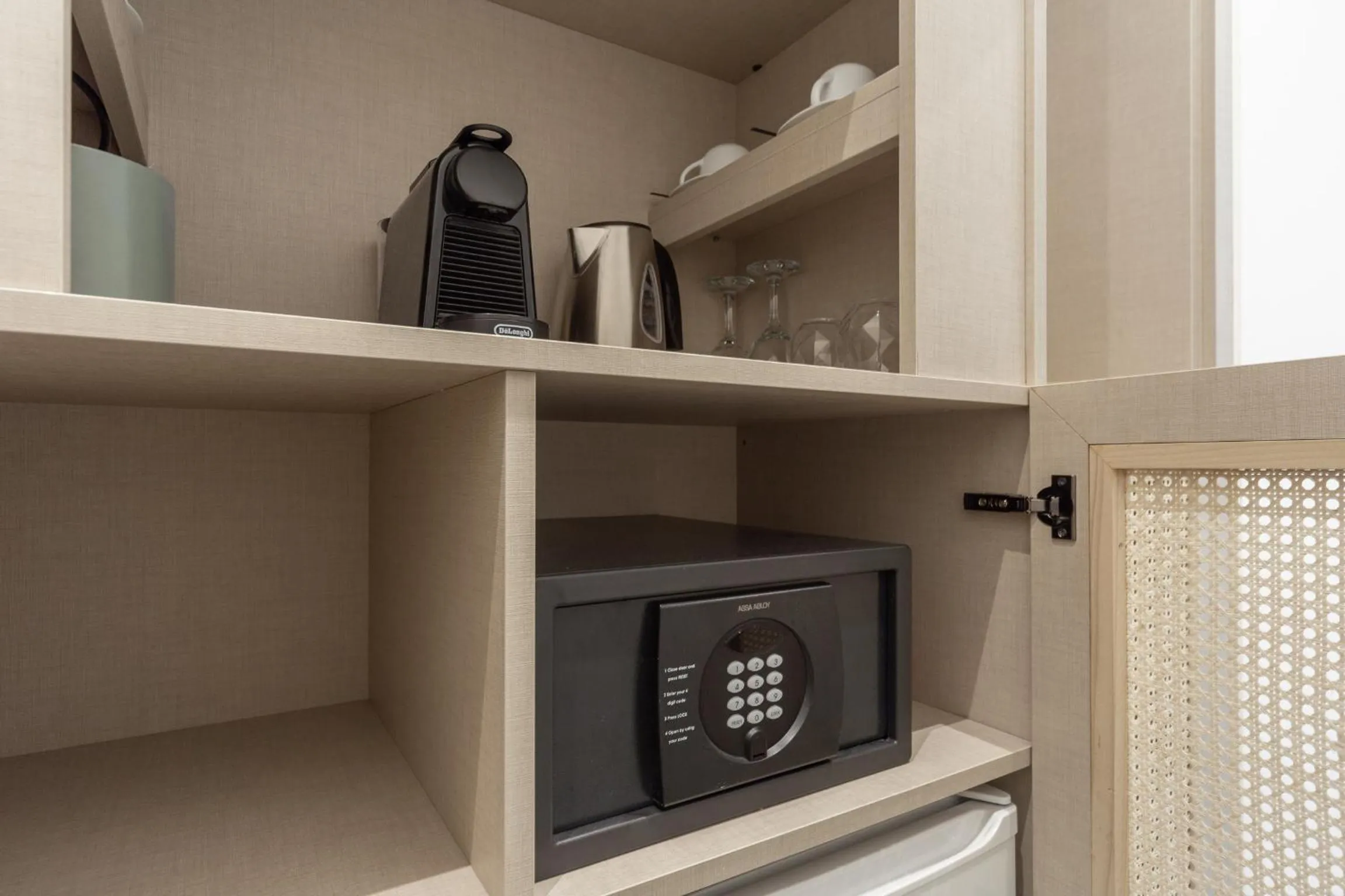 safe in Duomo Smart Suites