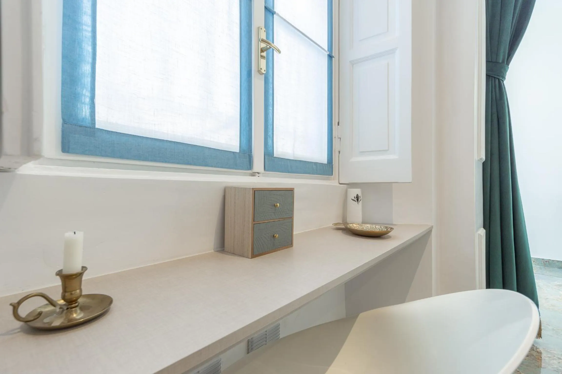 Seating area in Duomo Smart Suites