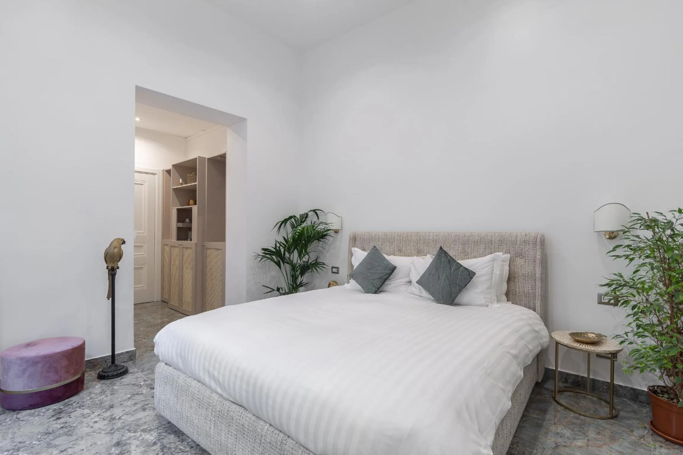 Bed in Duomo Smart Suites