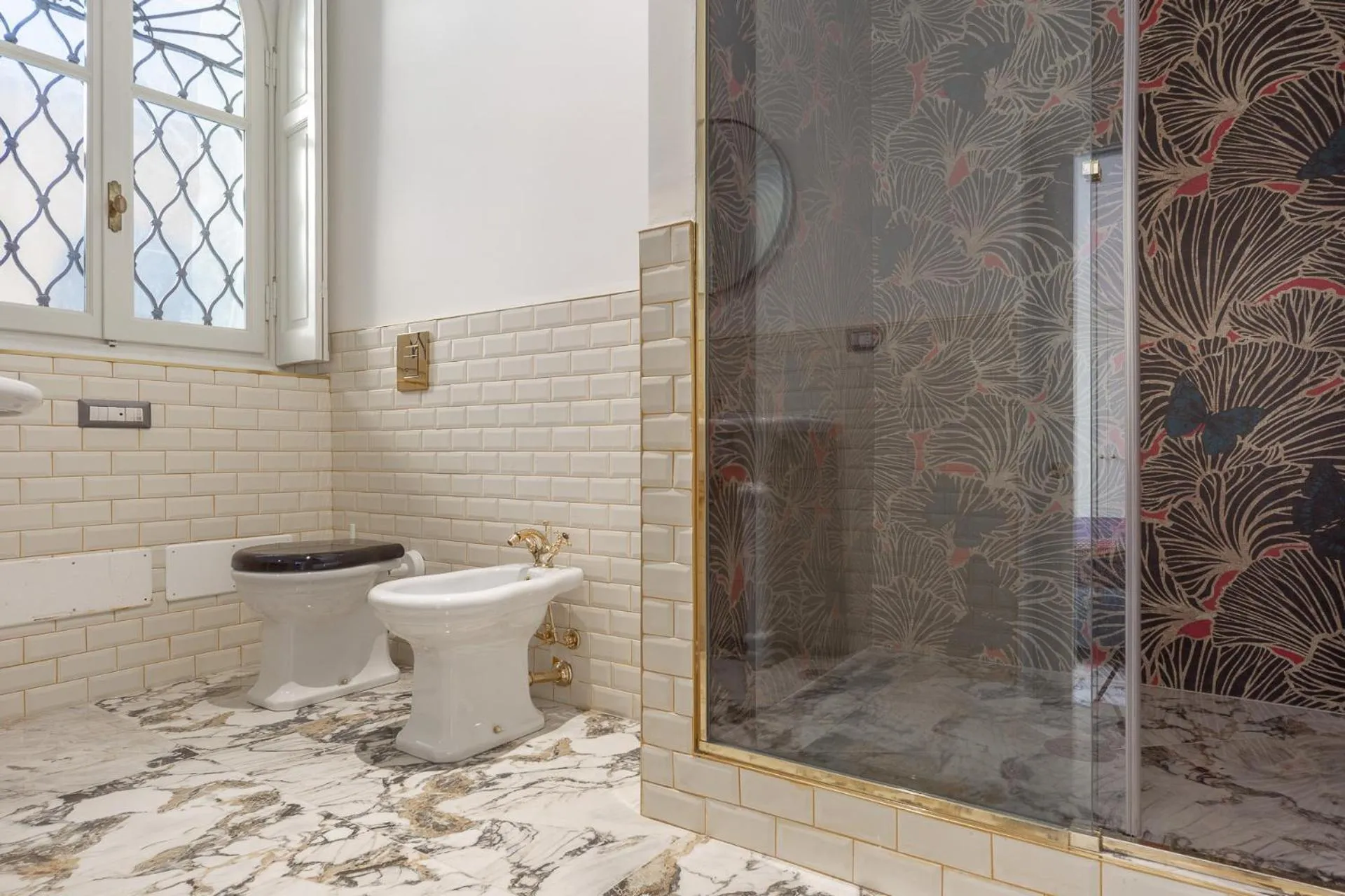 Shower in Duomo Smart Suites