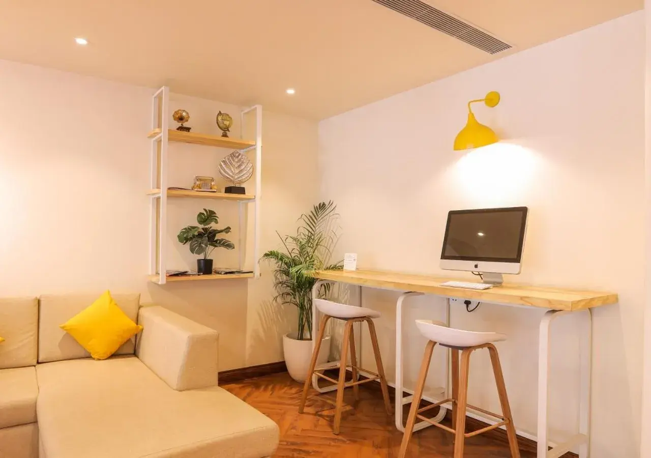 Lobby or reception in Bloom Hotel - Jalandhar Lobby or reception in Bloom Hotel - Jalandhar