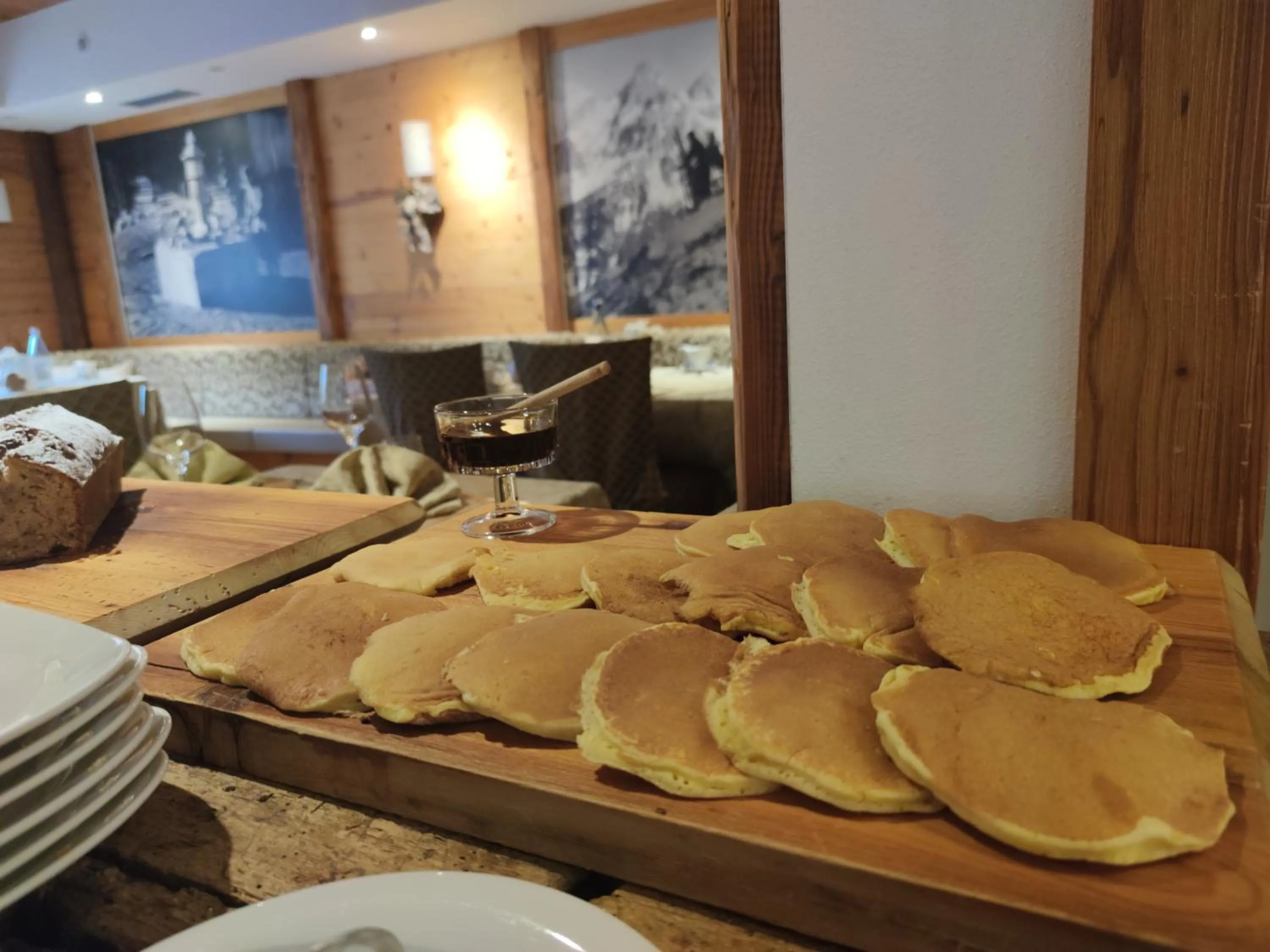 Breakfast in Hotel Astoria