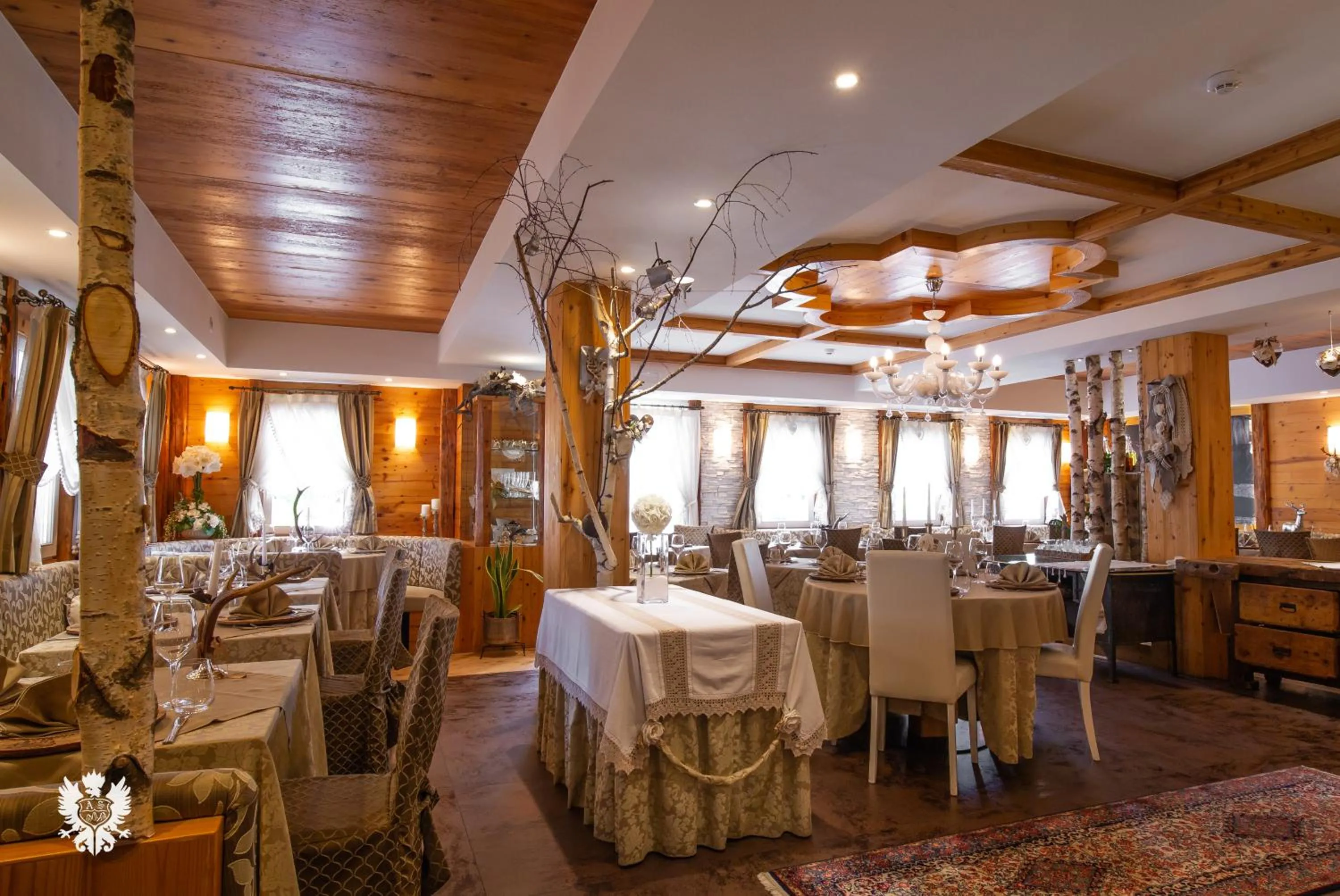 Food and drinks in Hotel Astoria
