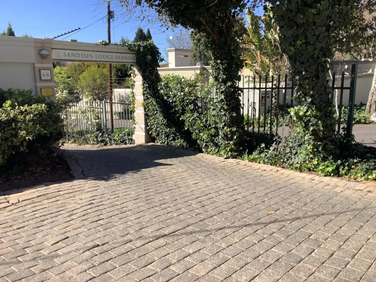 Facade/entrance in No 66 Sandton Lodge