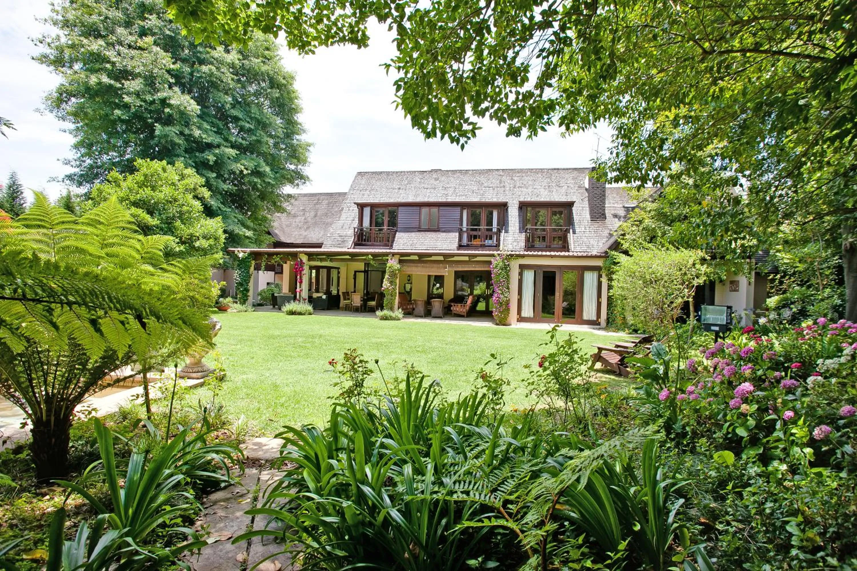 Property building in No 66 Sandton Lodge