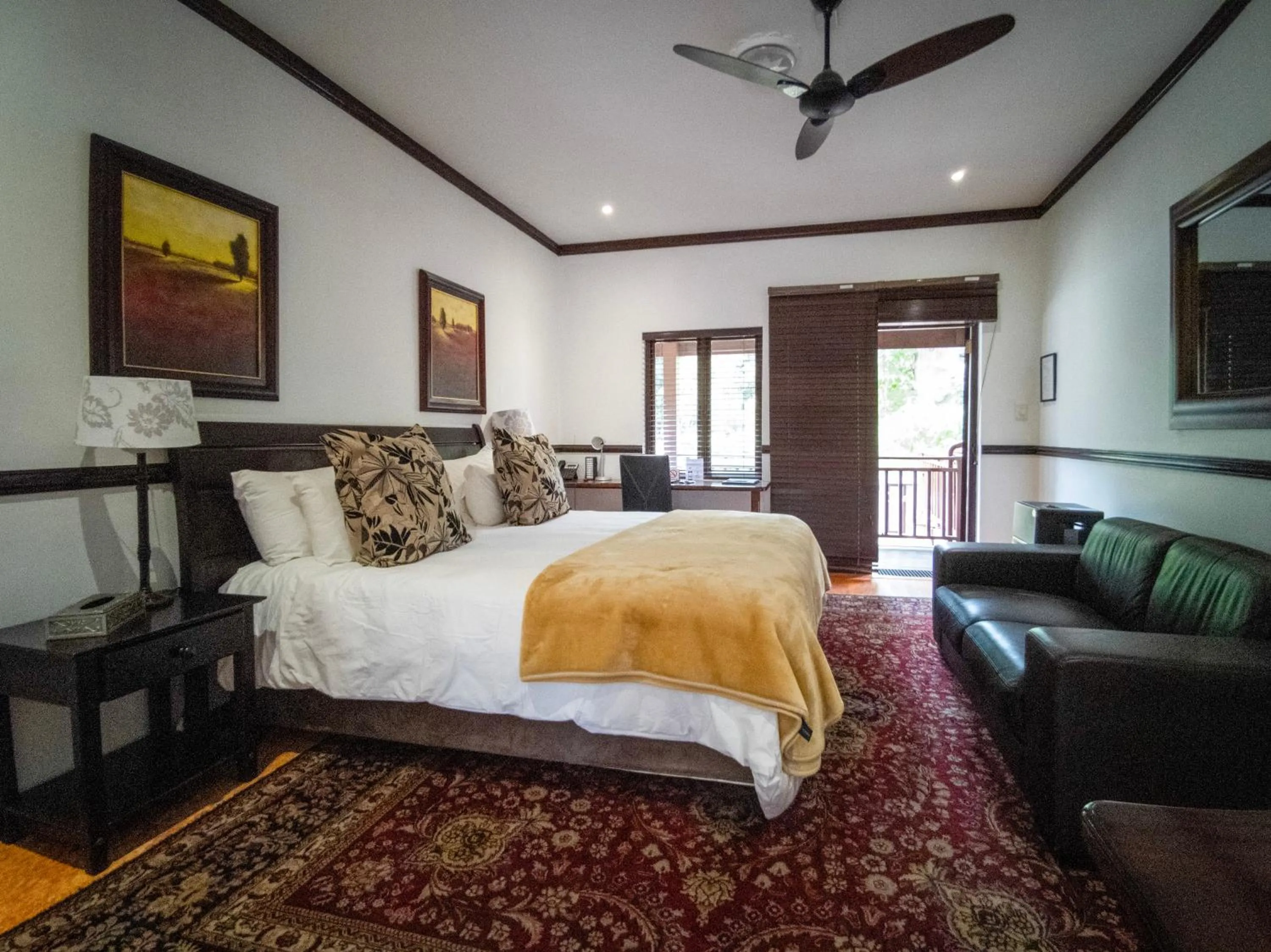 Photo of the whole room, Bed in No 66 Sandton Lodge