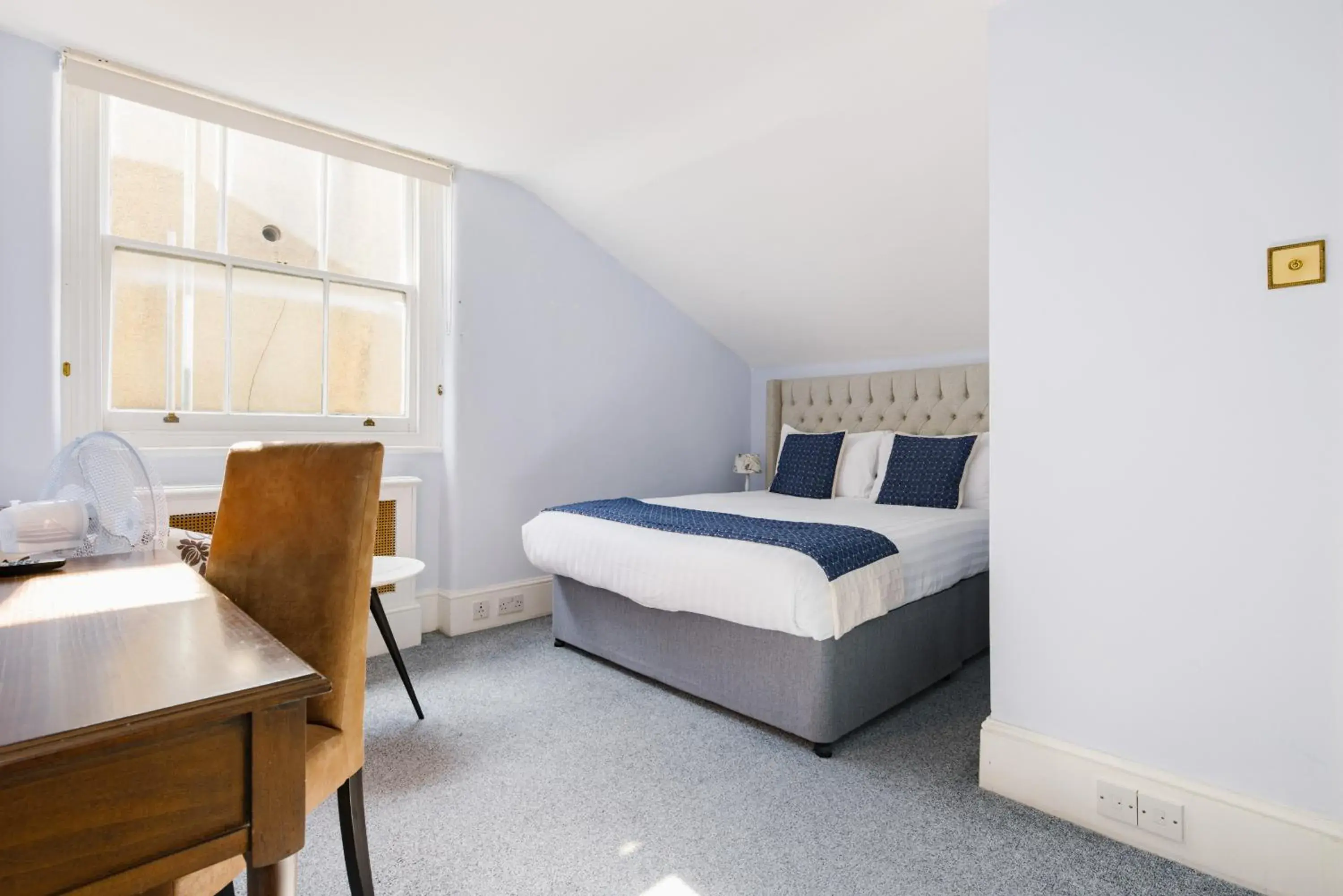 Bed in The Abbey Notting Hill Bed in The Abbey Notting Hill