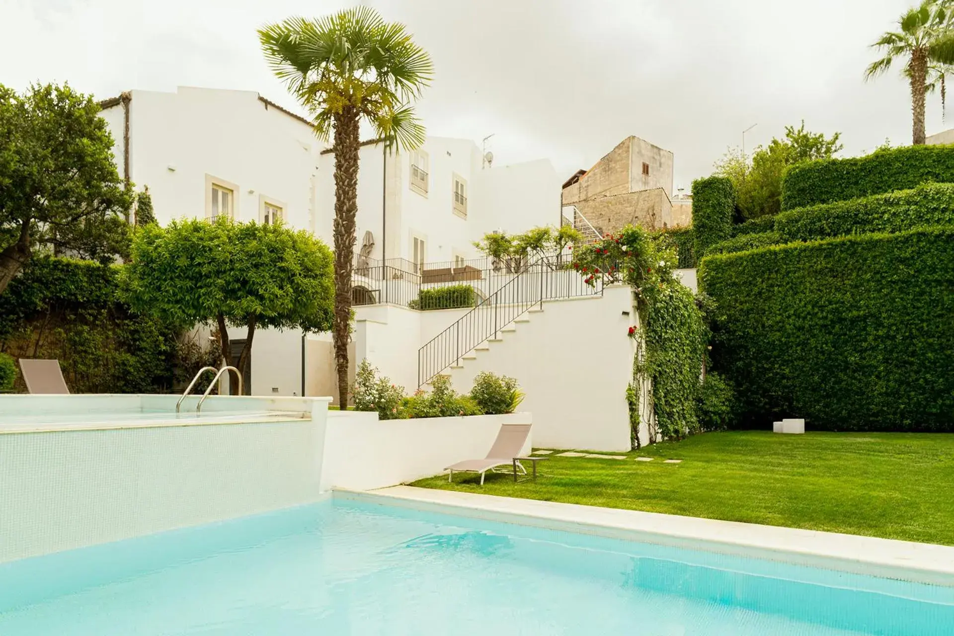 Property building in Villa Del Lauro Property building in Villa Del Lauro