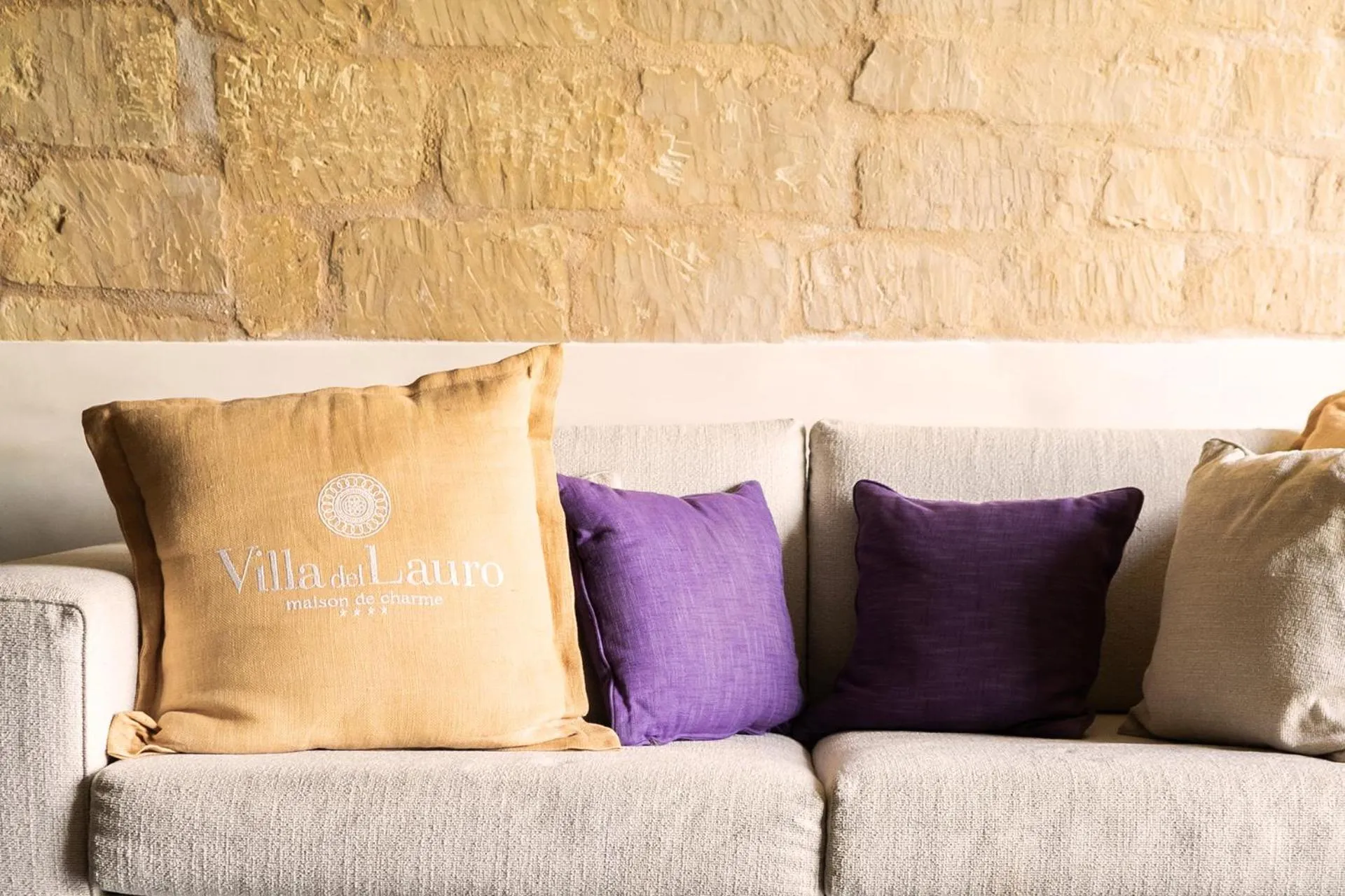 Seating area in Villa Del Lauro