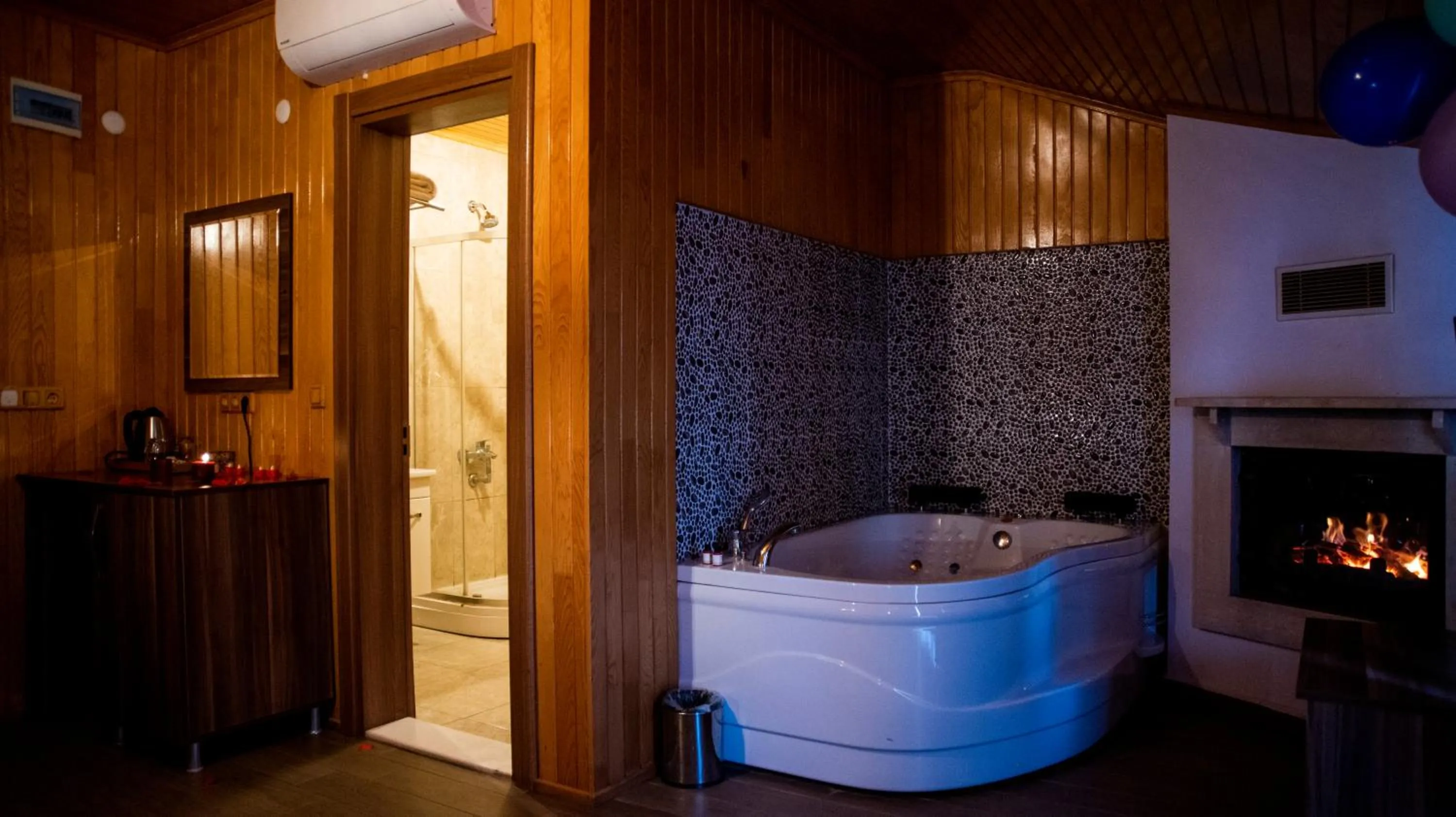 Hot Tub in DEFNE OTEL