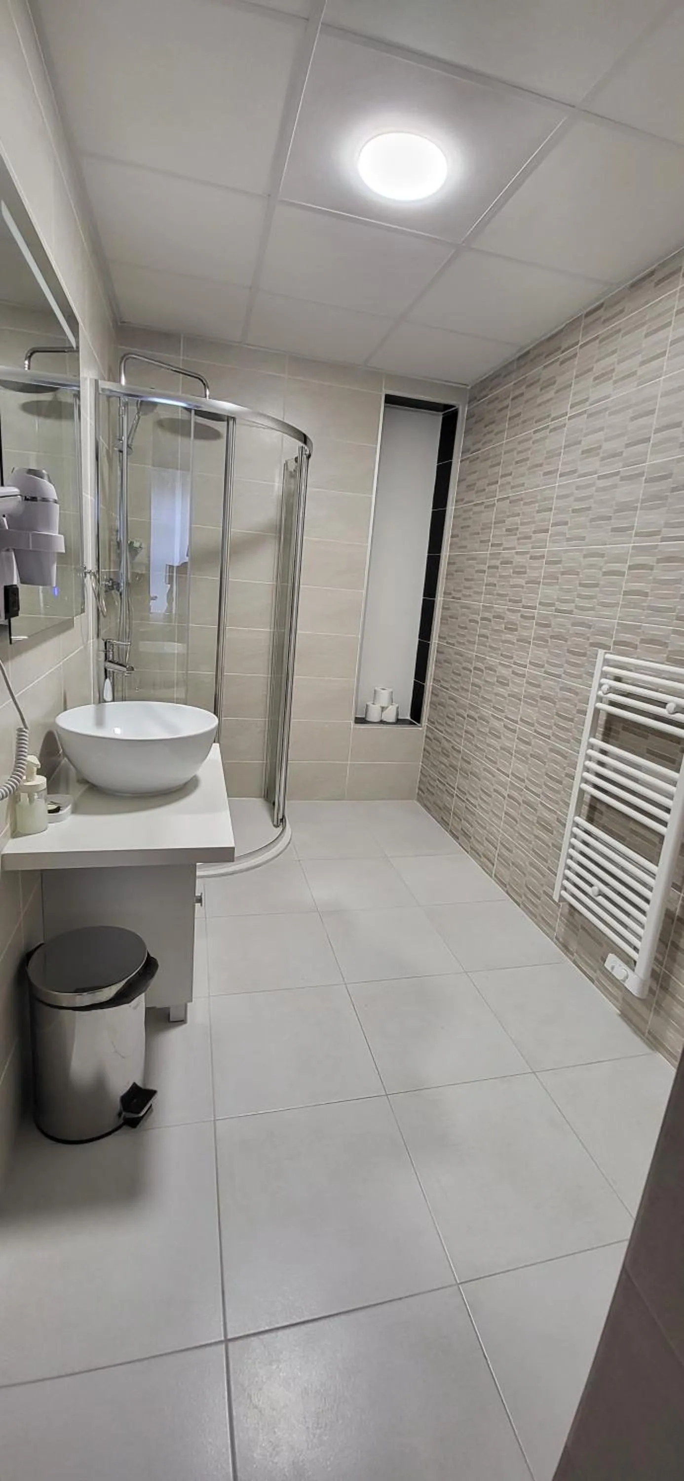 Bathroom in SQUARE HOTEL