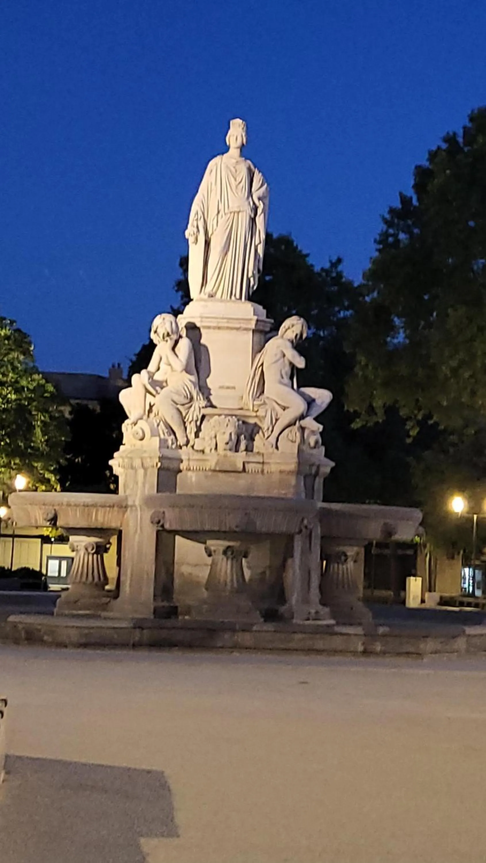 Nearby landmark in SQUARE HOTEL