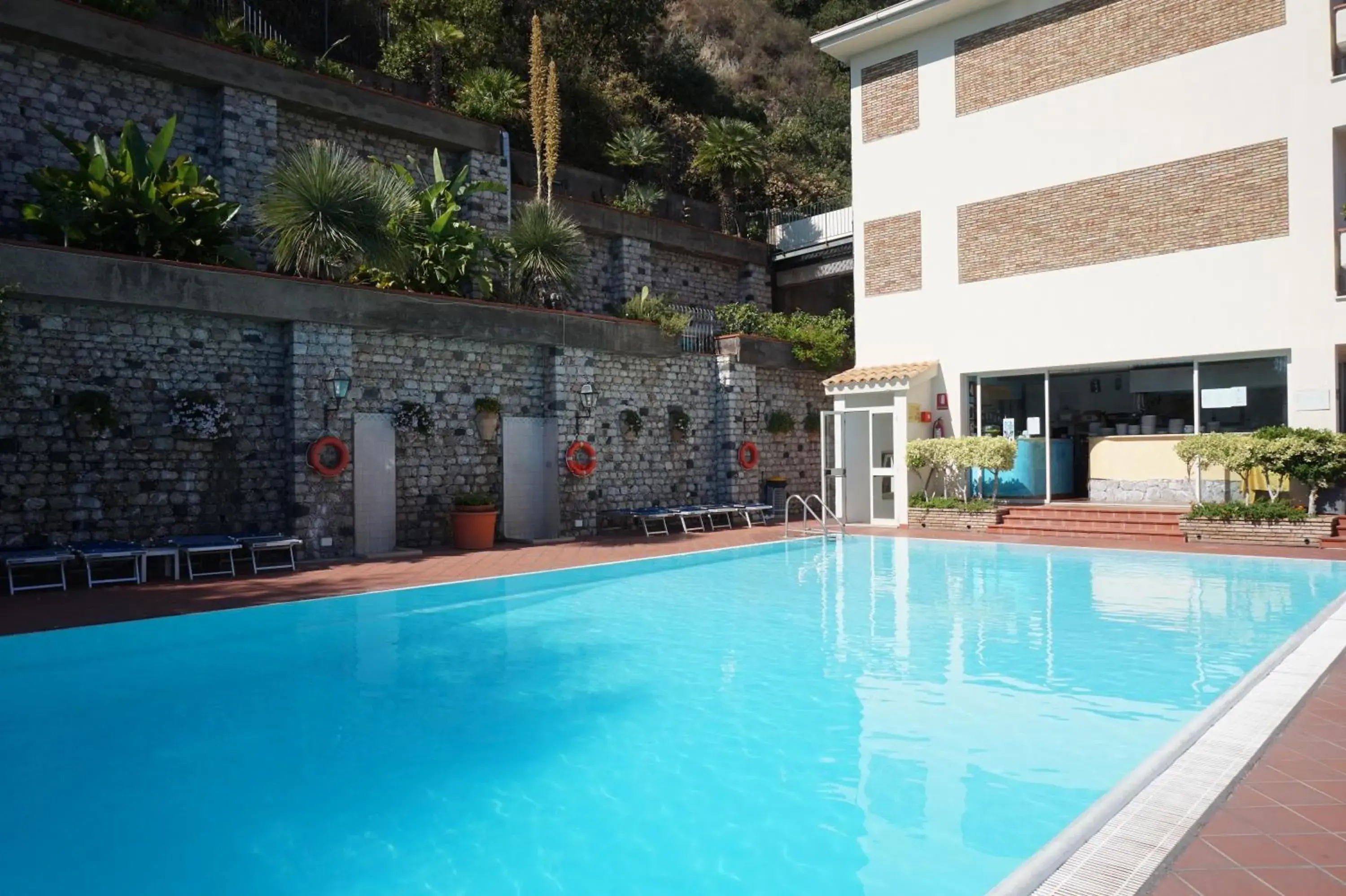 Swimming pool in Bay Palace Mazzarò Swimming pool in Bay Palace Mazzarò