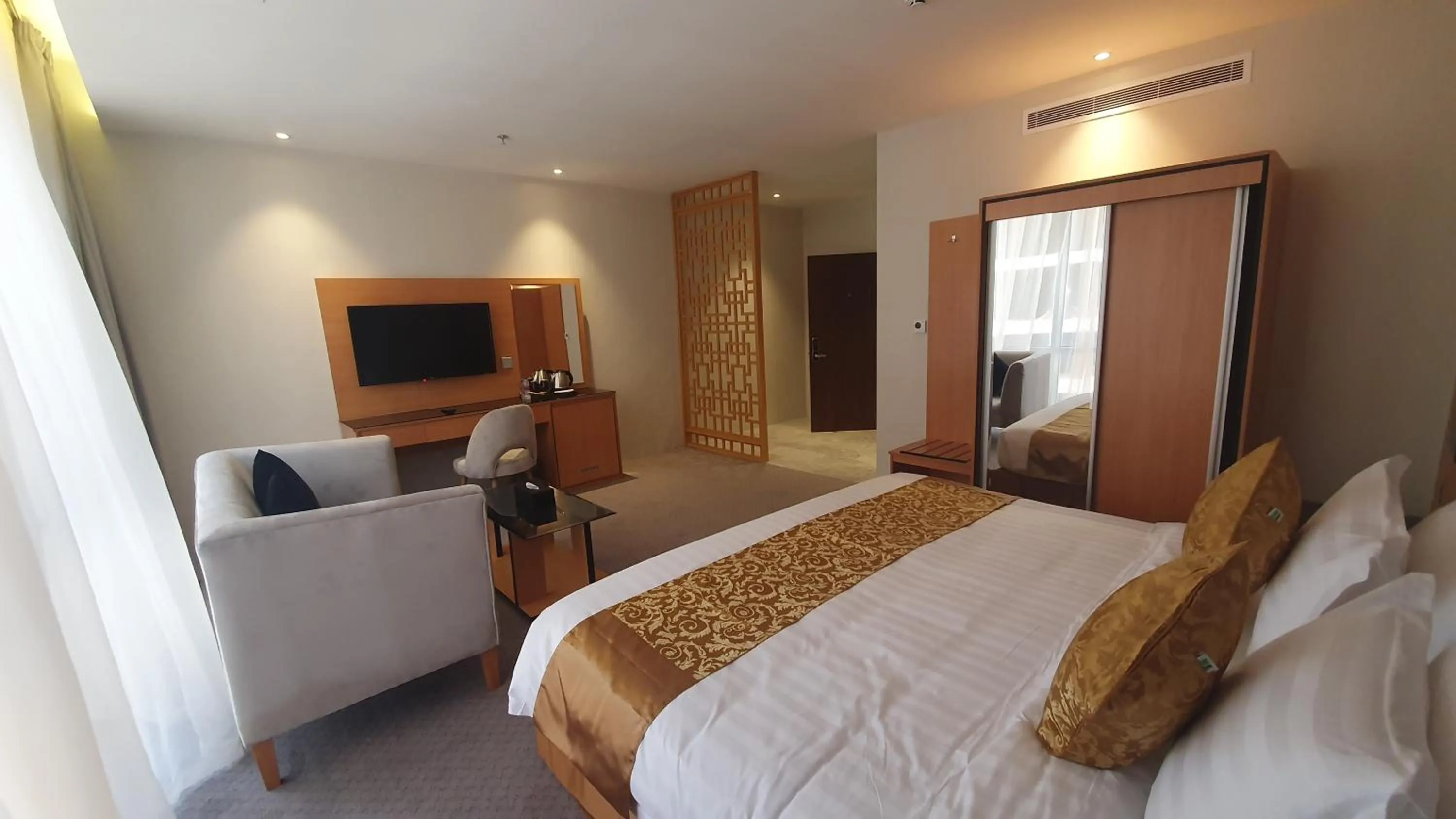 Bed in Al Rayyan Tower