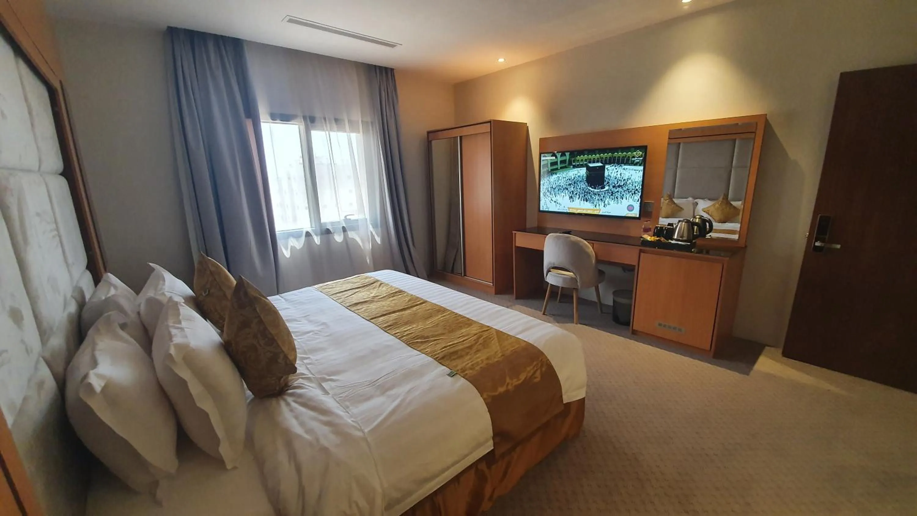 Bed in Al Rayyan Tower