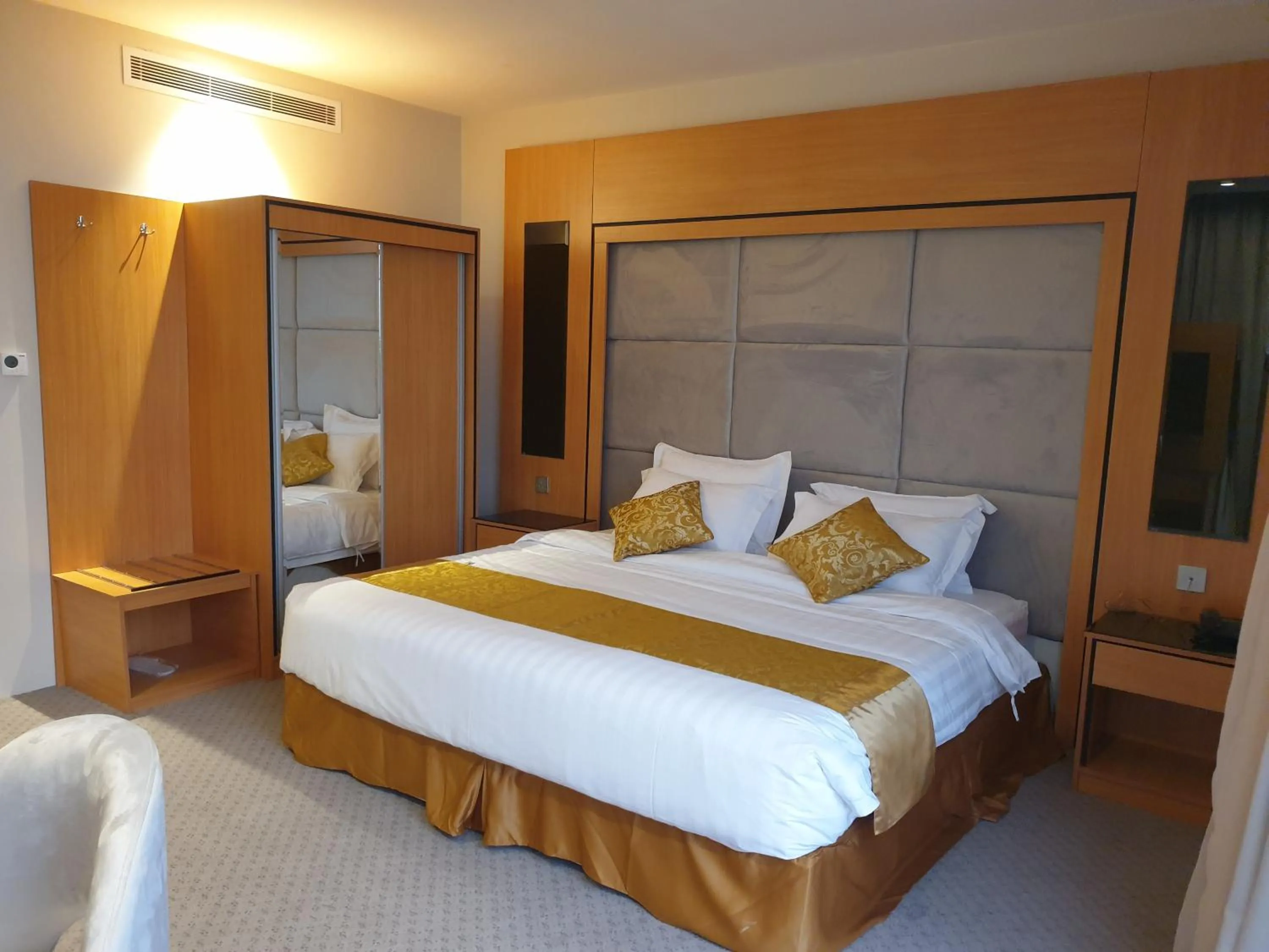 Bedroom, Bed in Al Rayyan Tower