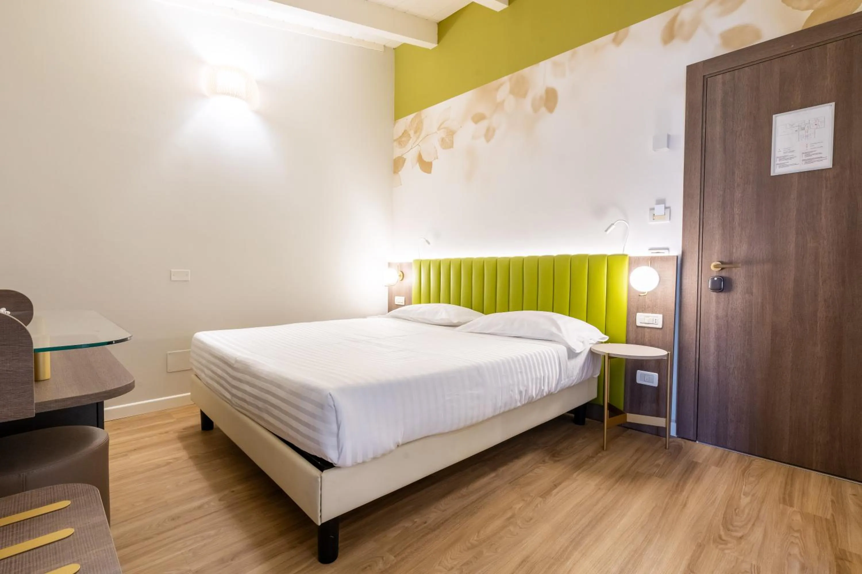 Bedroom, Bed in Hotel Regina Elena 57 & Oro Bianco SPA