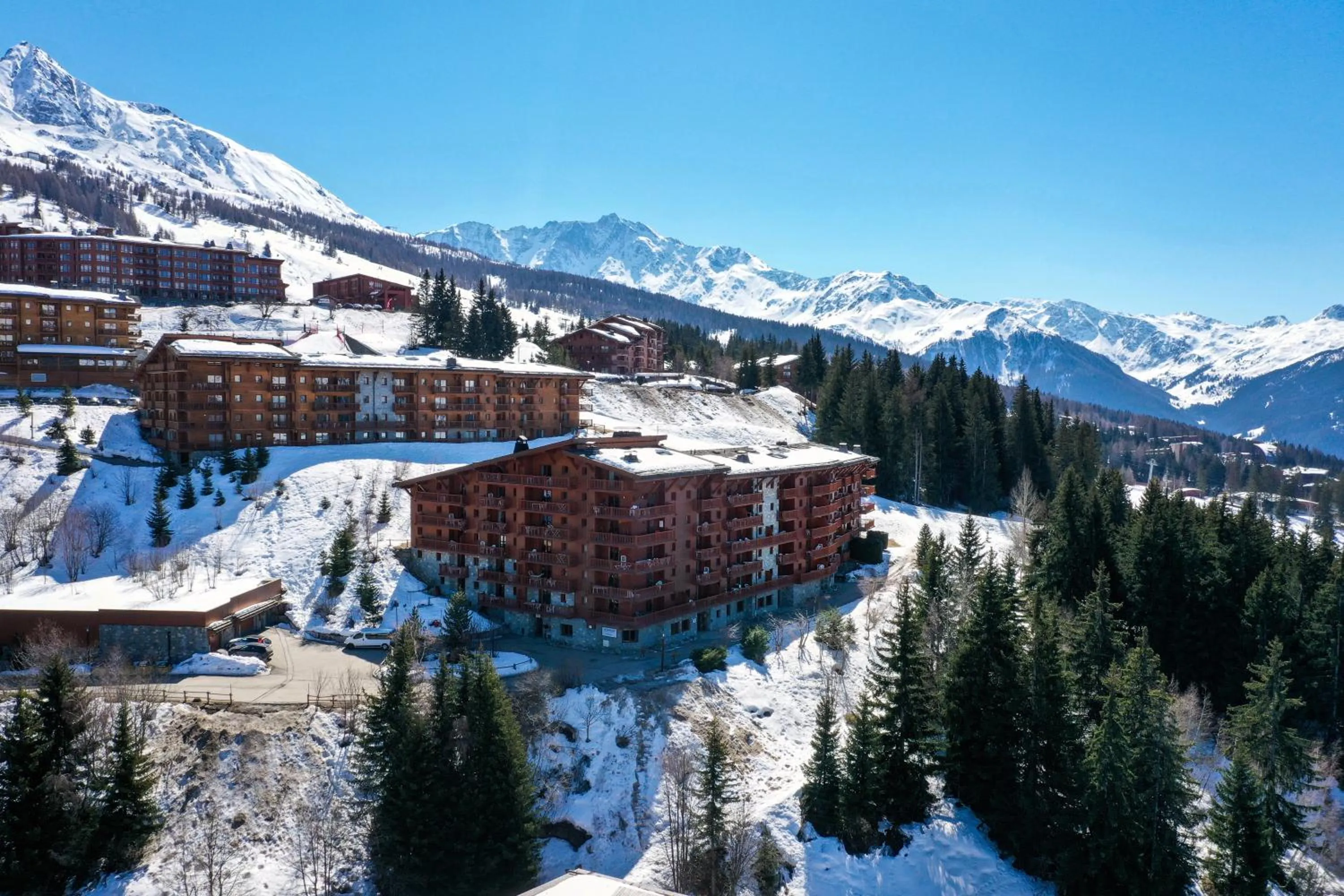 Property building in Résidence Pierre & Vacances Premium Le Roselend