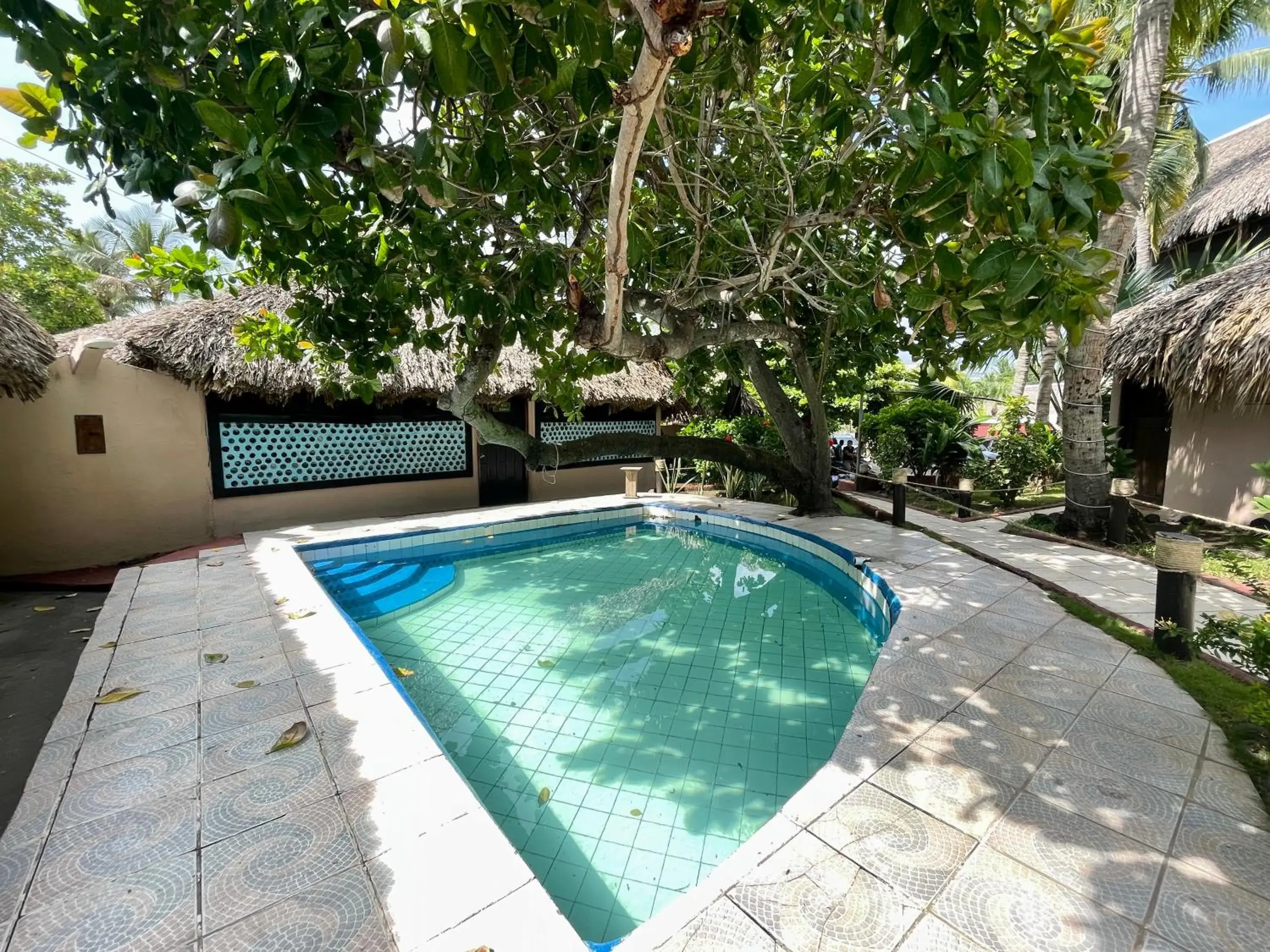 Bungalow with Fan in Johnnys Place Hotel Bungalow with Fan in Johnnys Place Hotel