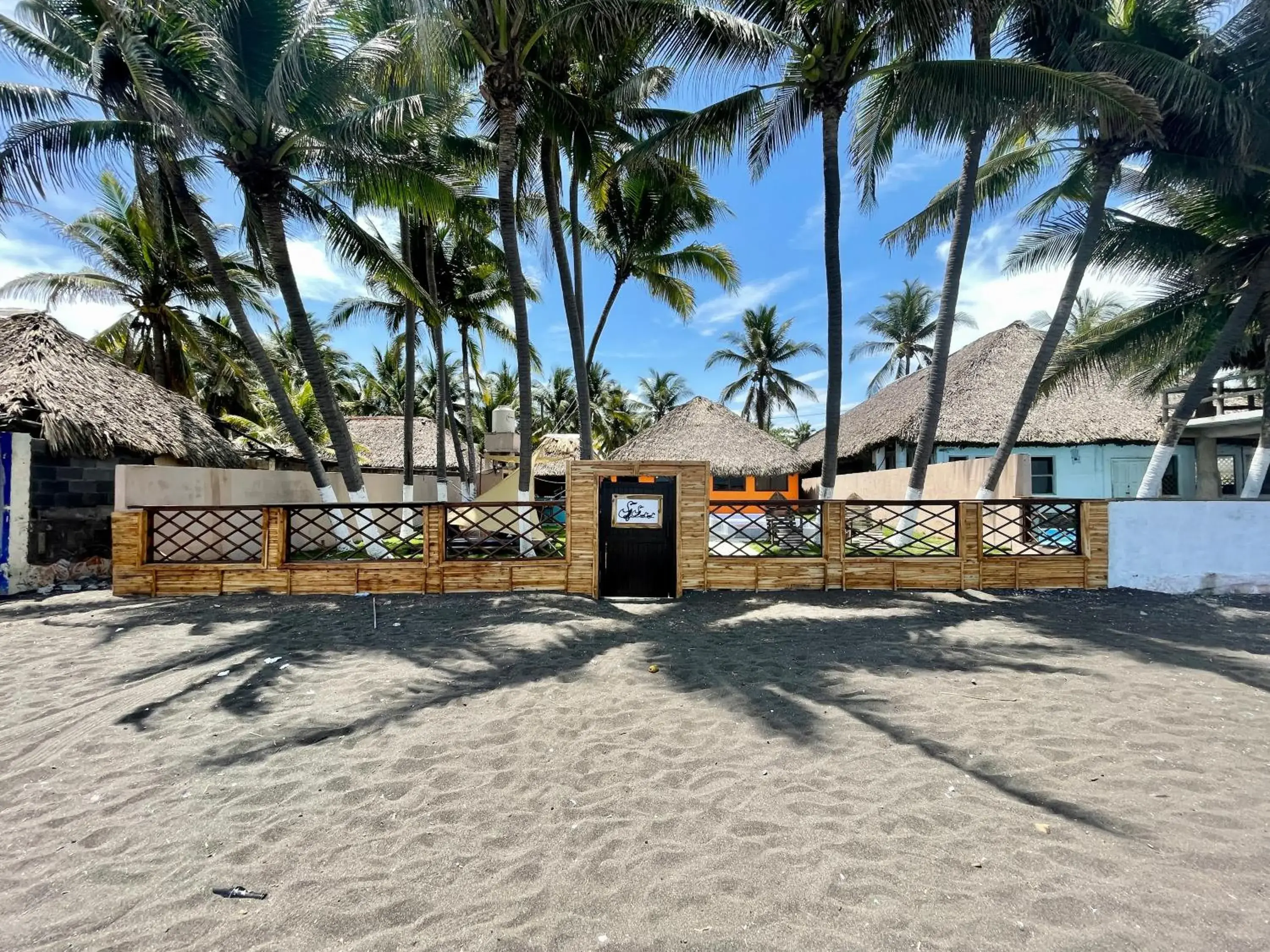 Three-Bedroom Chalet in Johnnys Place Hotel Three-Bedroom Chalet in Johnnys Place Hotel