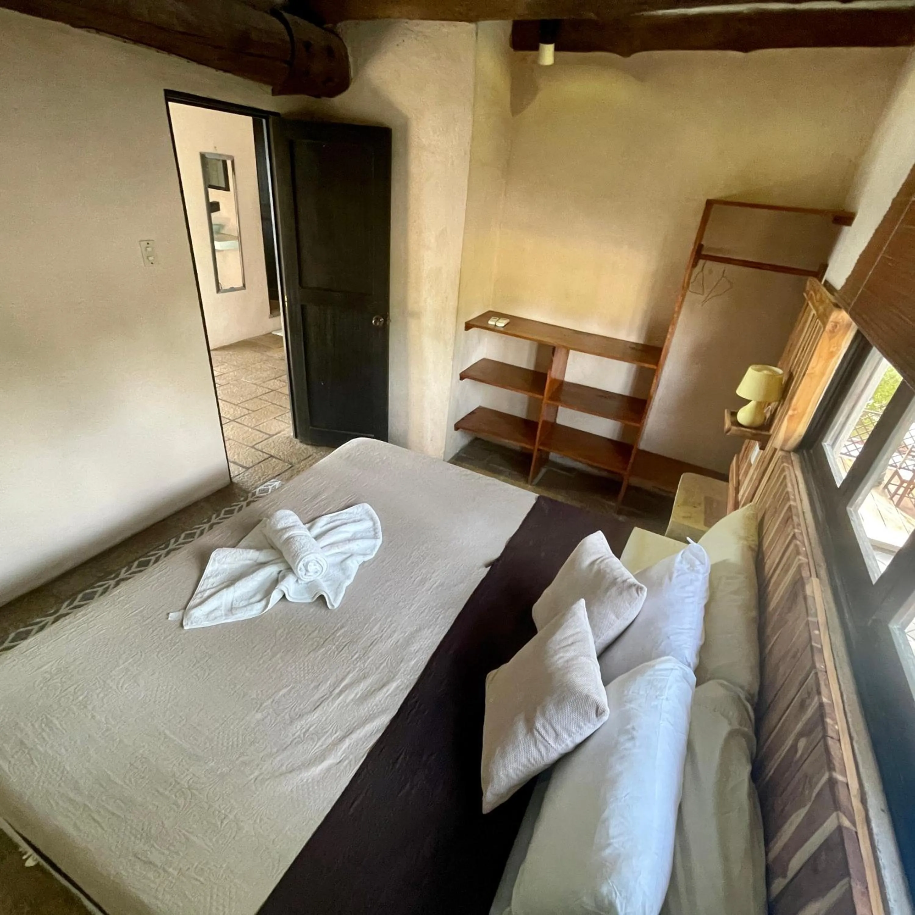 Bedroom, Bed in Johnnys Place Hotel