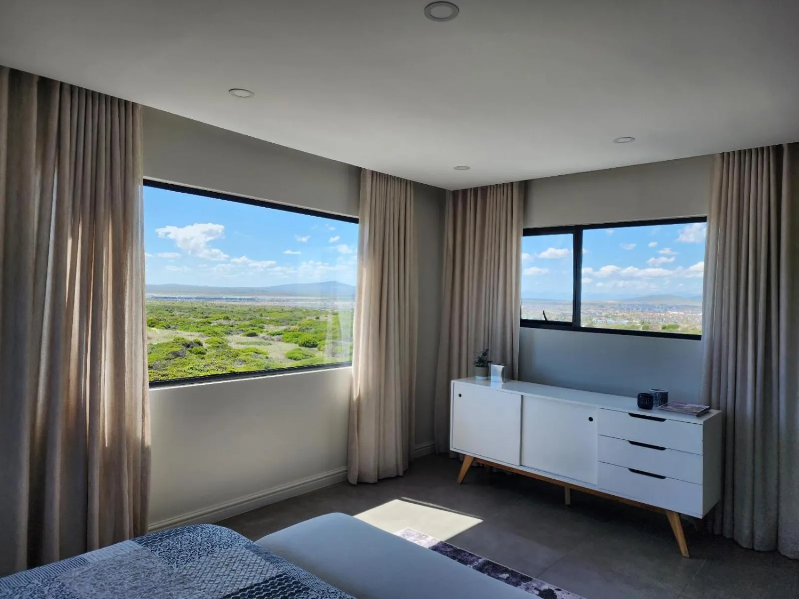 Natural landscape, Bed in Thyme Spent Bloubergstrand