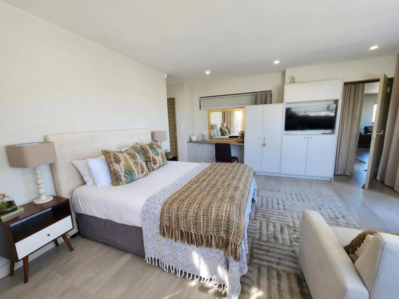 TV and multimedia, Bed in Thyme Spent Bloubergstrand