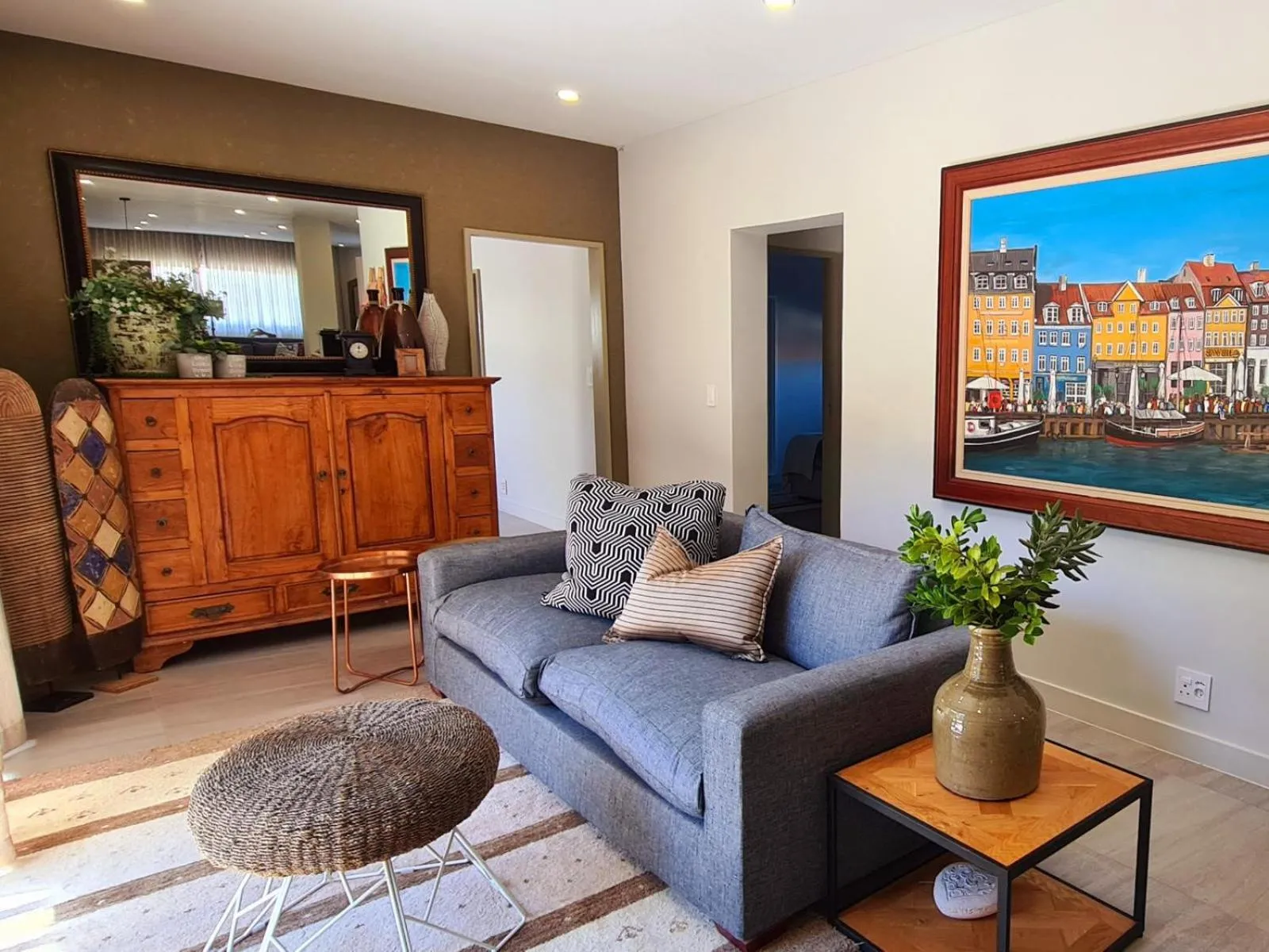 Communal lounge/ TV room in Thyme Spent Bloubergstrand