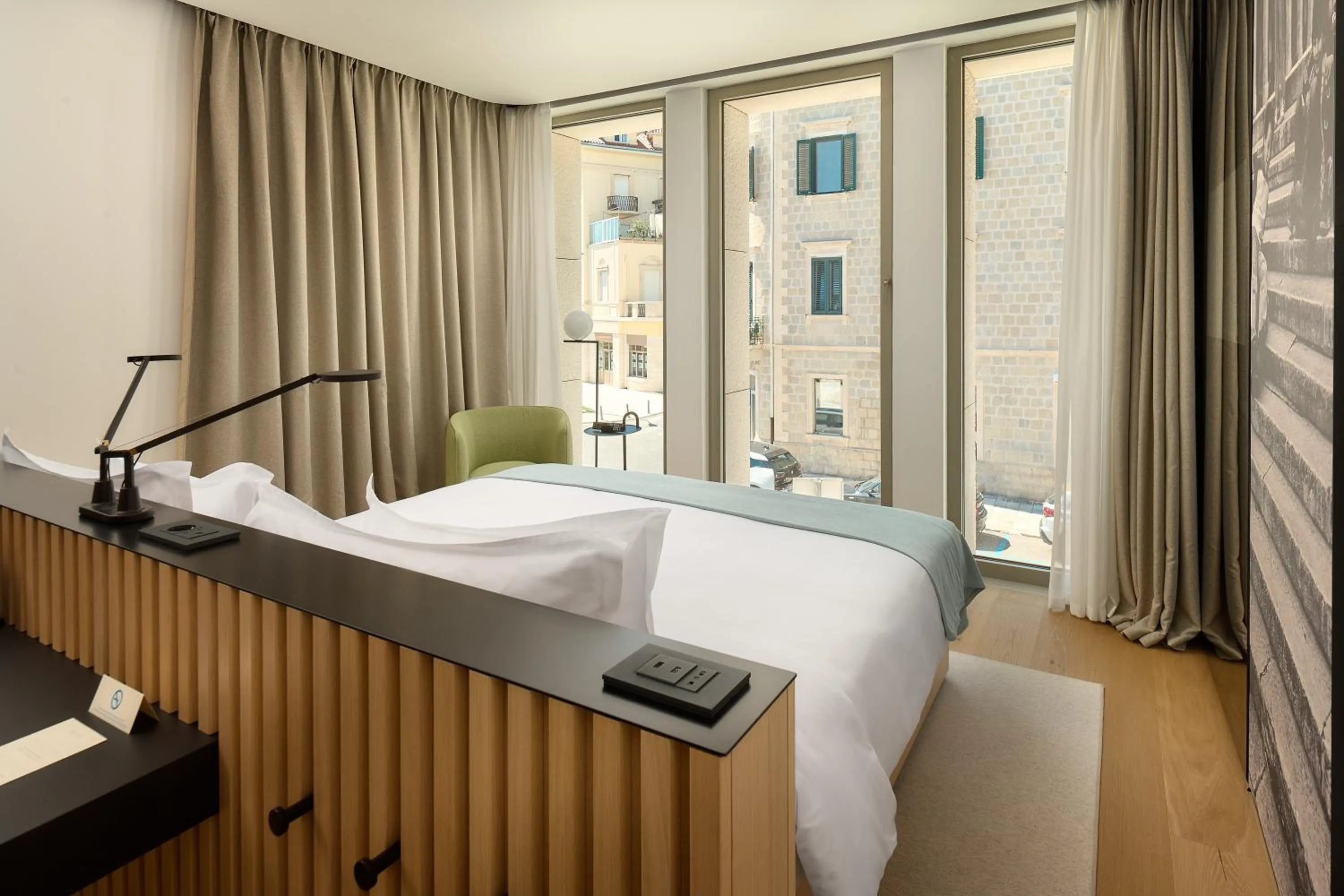 Bedroom, Bed in Hotel Ambasador