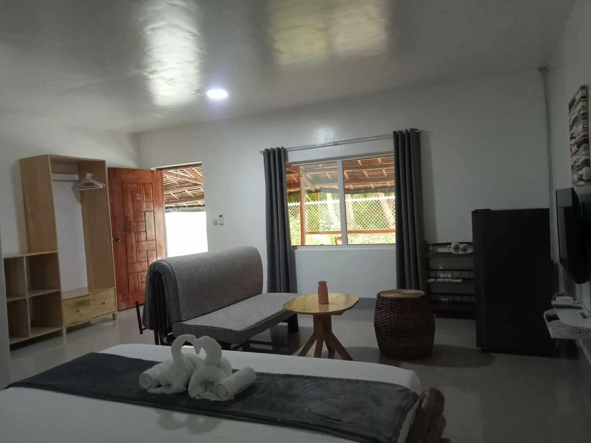 Photo of the whole room, Bed in Skott's Comfy Lodge