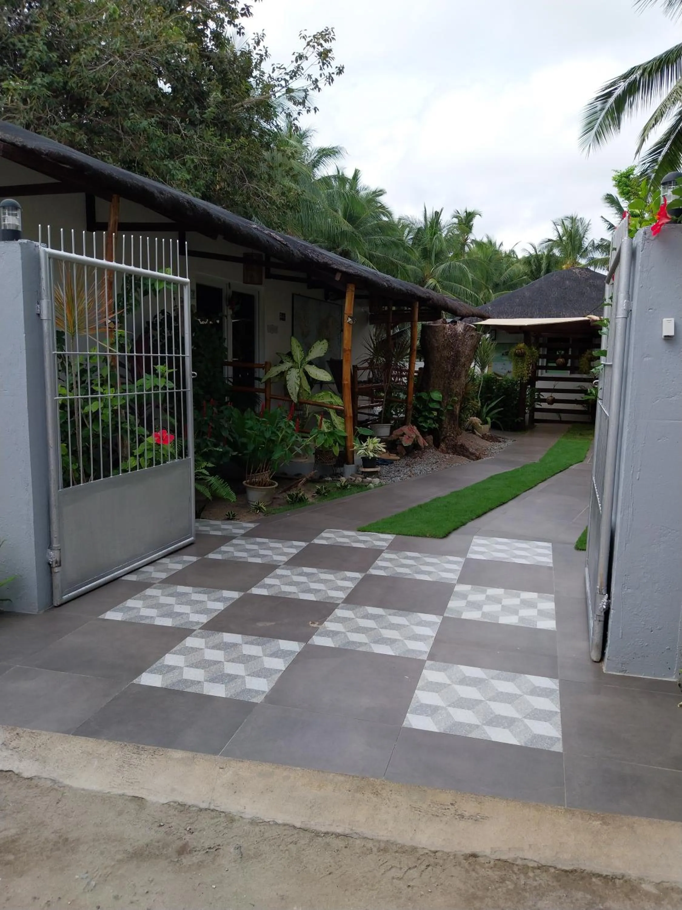 Property building in Skott's Comfy Lodge