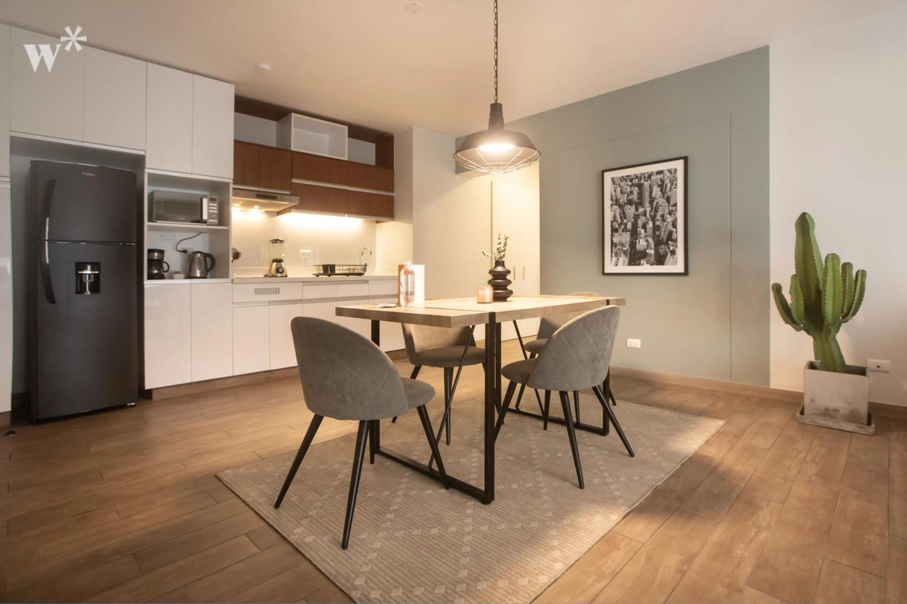 Dining area in Wynwood Berlin in Miraflores