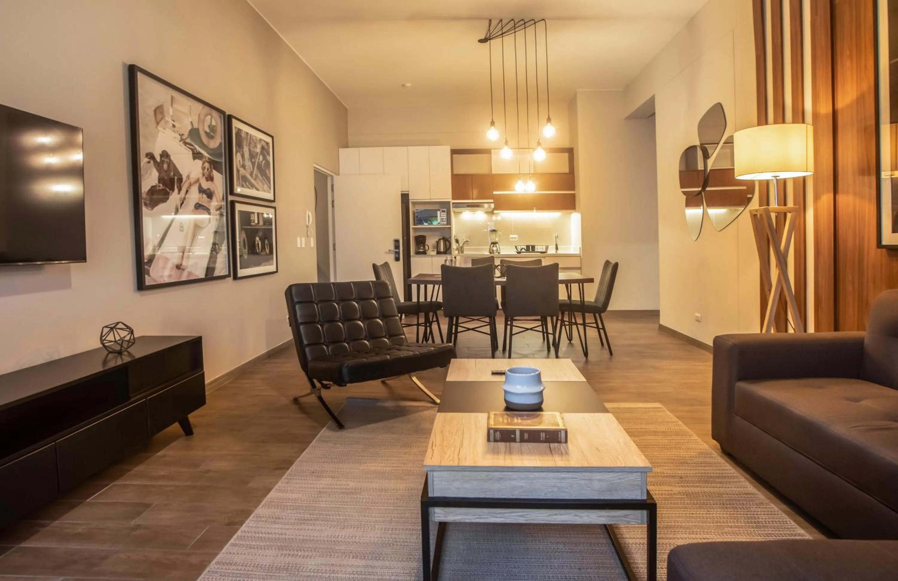 TV and multimedia in SoHo by Wynwood House