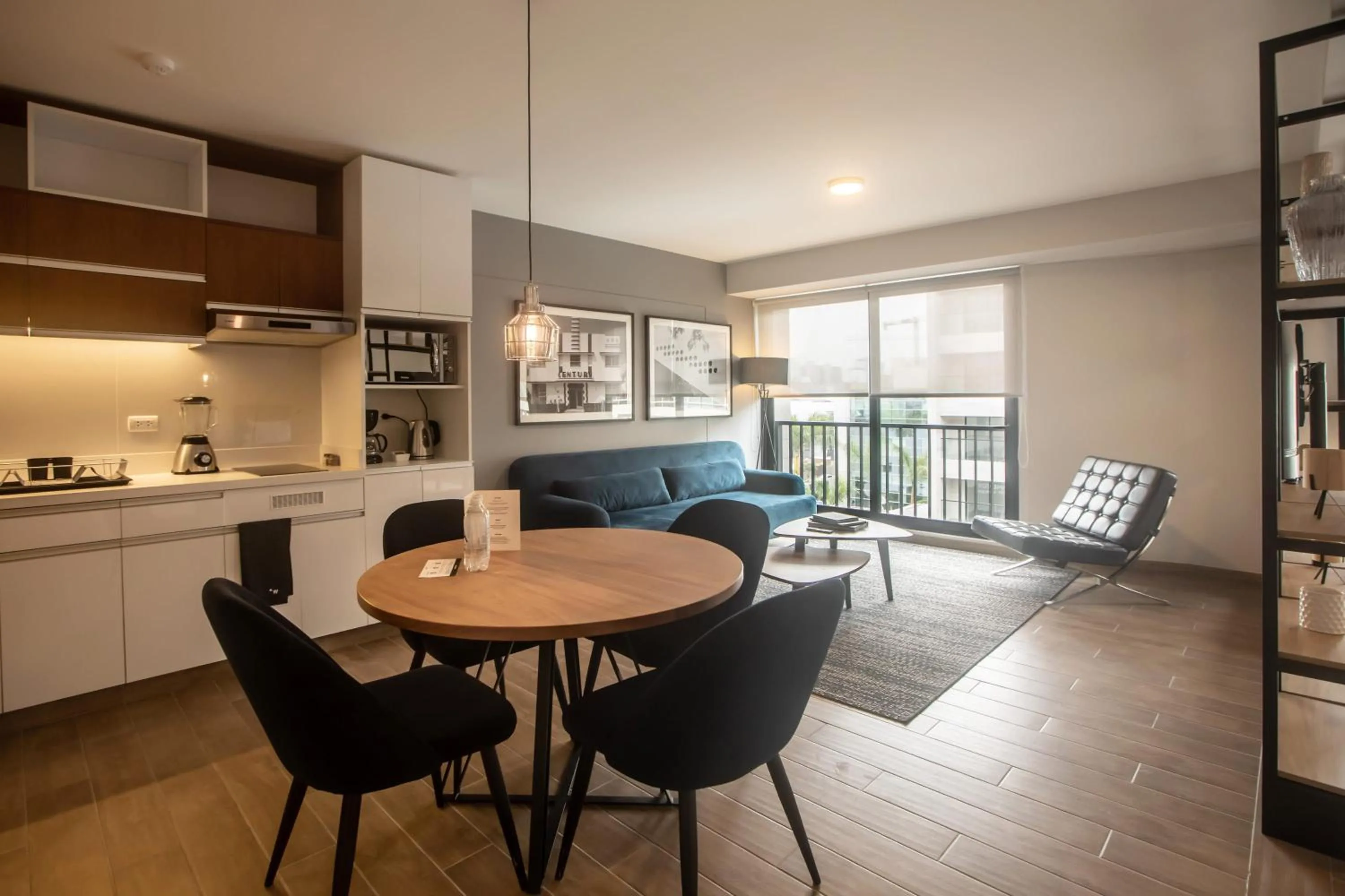 Kitchen or kitchenette in Wynwood Berlin in Miraflores