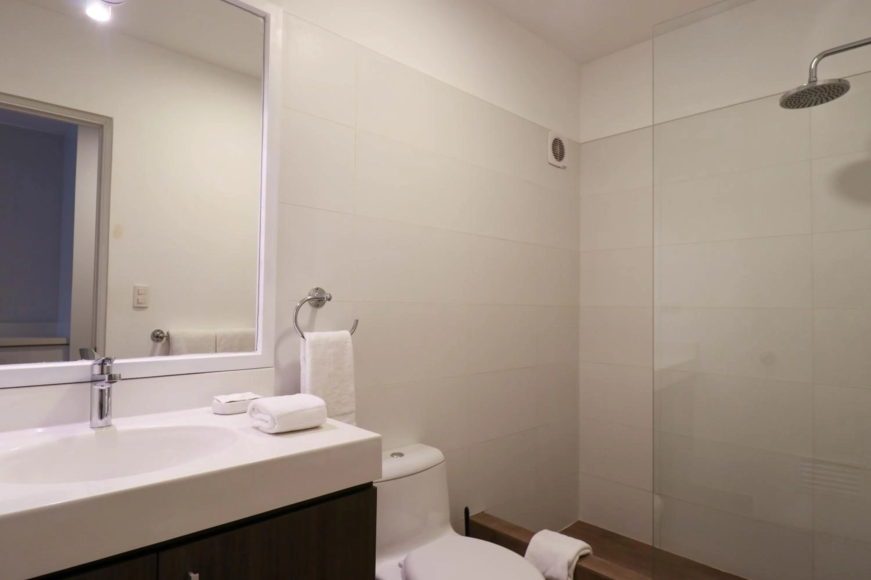 Bathroom in Wynwood Berlin in Miraflores