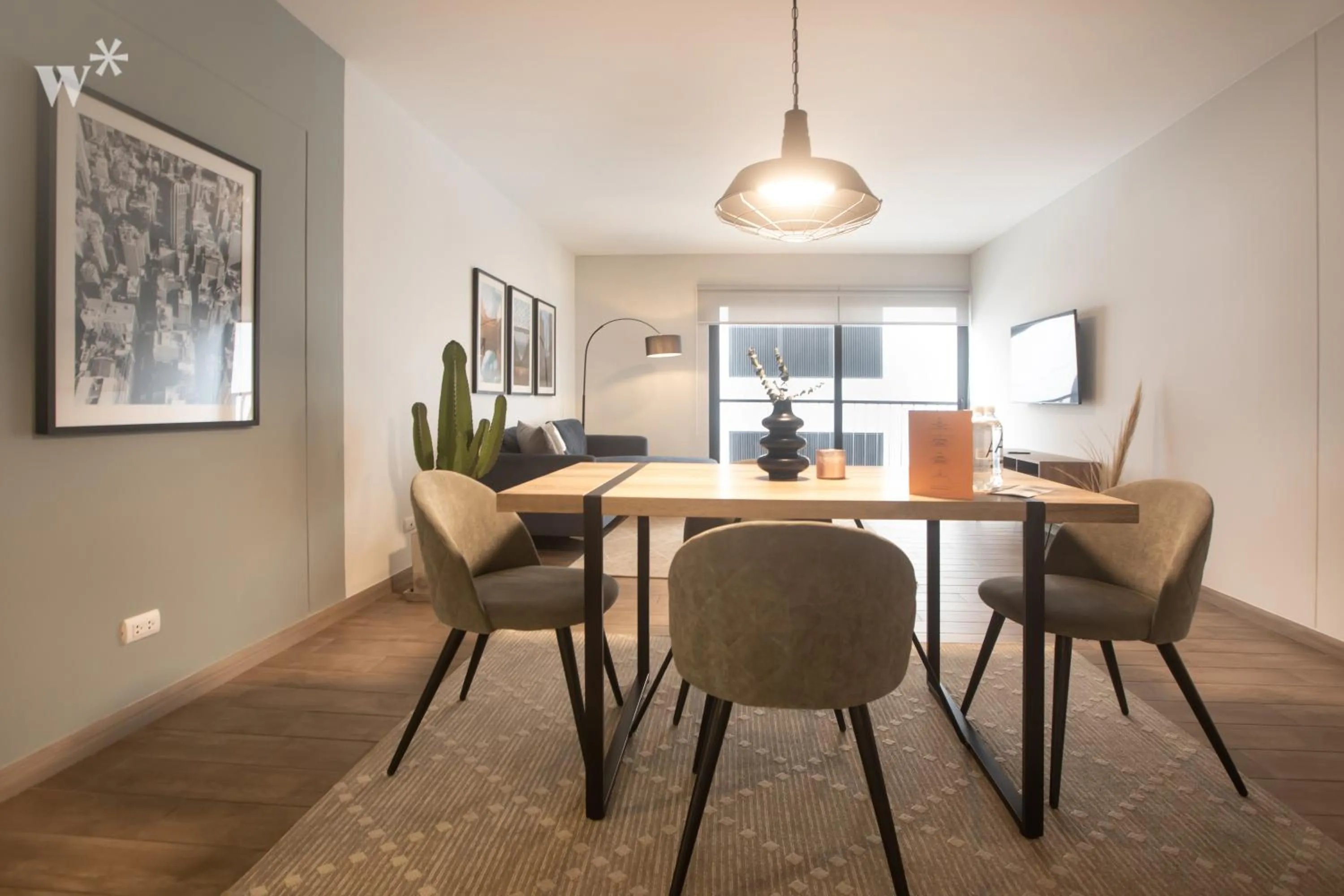 Dining area in Wynwood Berlin in Miraflores