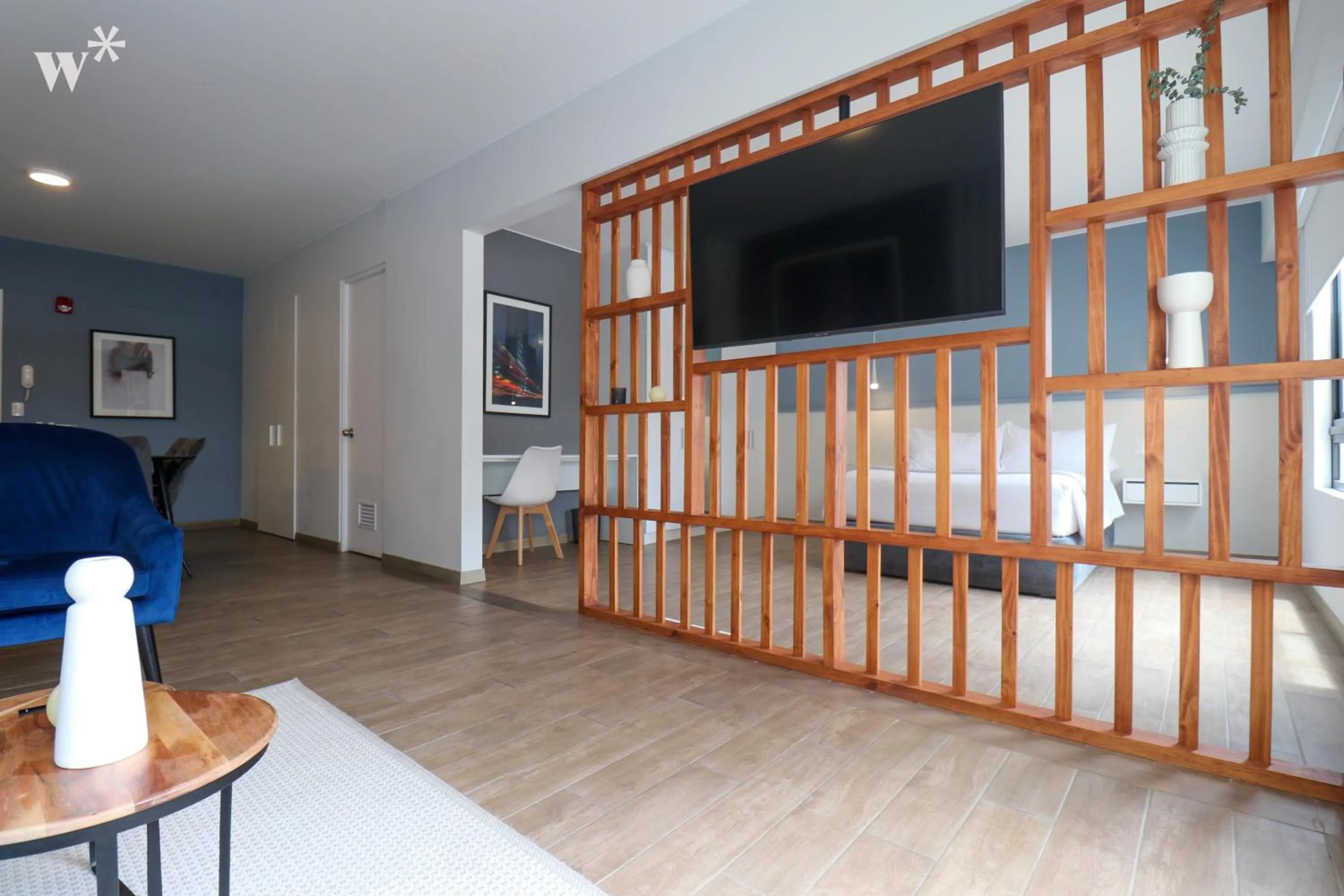 TV and multimedia in Wynwood Berlin in Miraflores