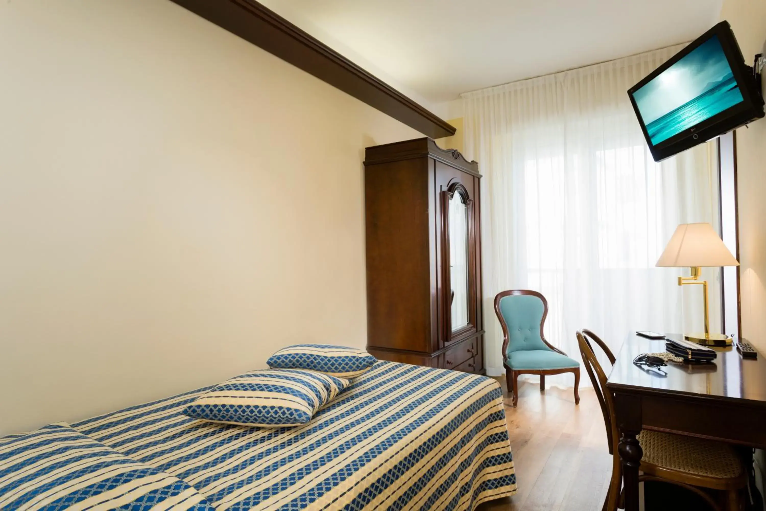 Bed in Hotel Milano Helvetia - in centro con piscina Bed in Hotel Milano Helvetia - in centro con piscina