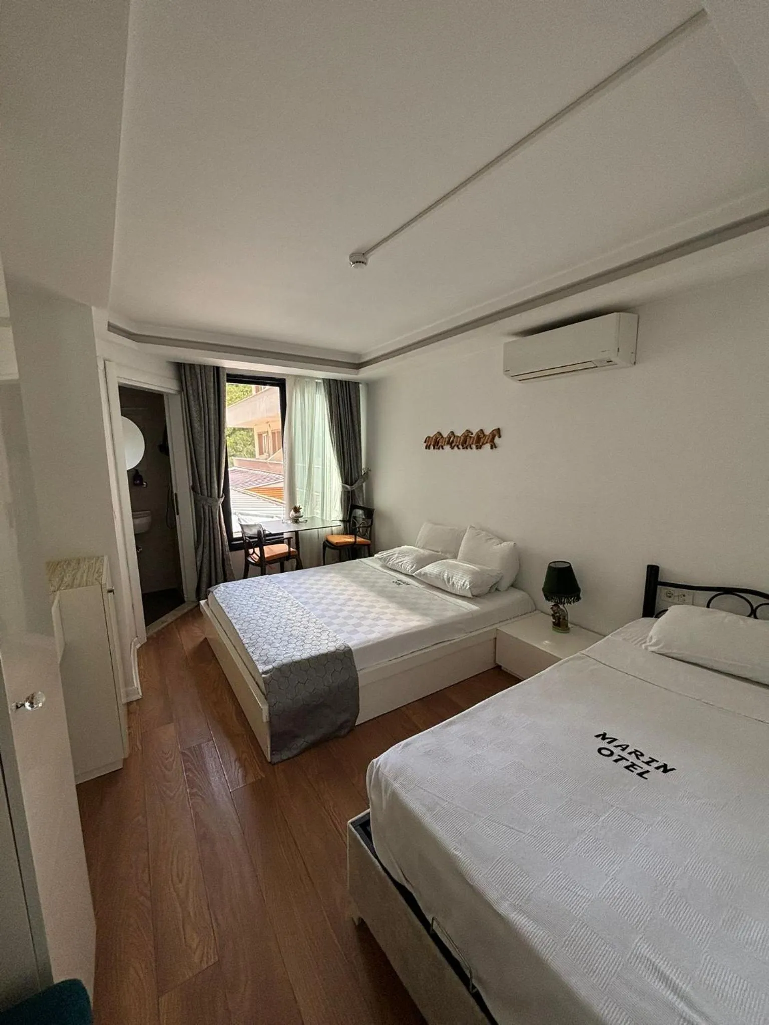 Bed in Urla Marin otel