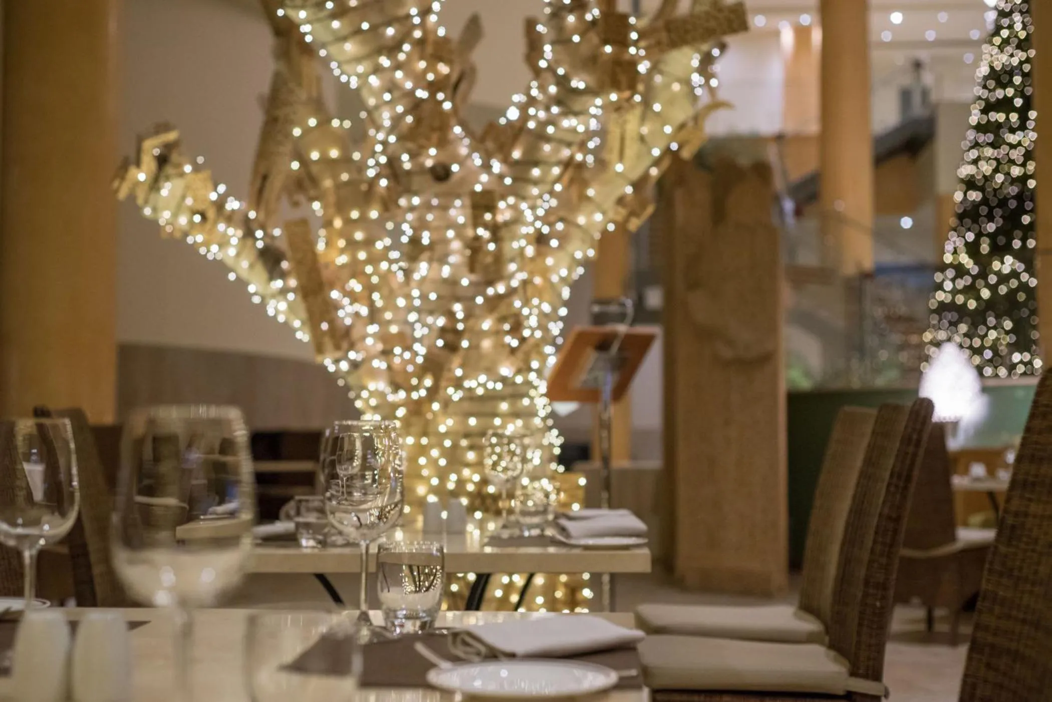 Restaurant/places to eat in UNA HOTELS MH Matera