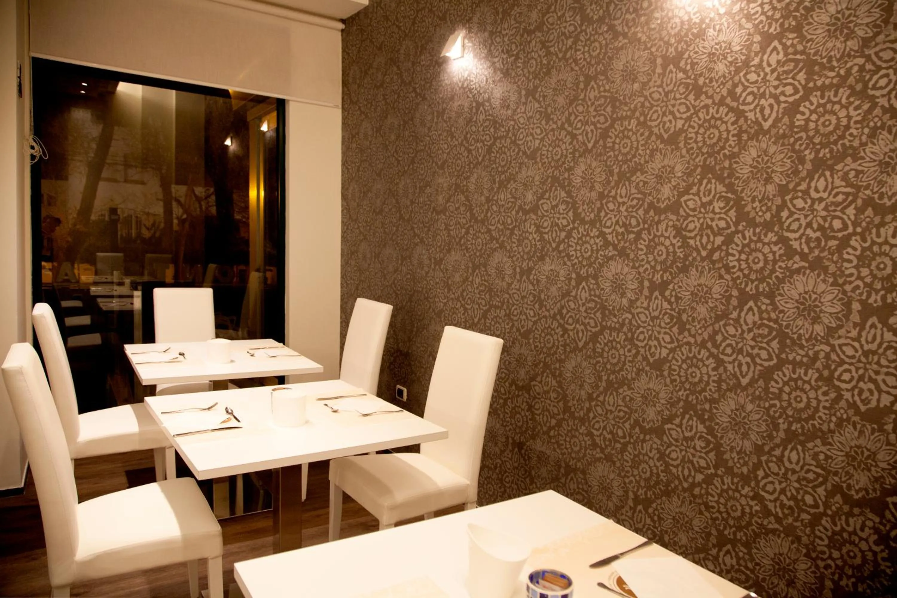 Restaurant/places to eat in Hotel Montecarlo - Vista Mare con Area Fitness