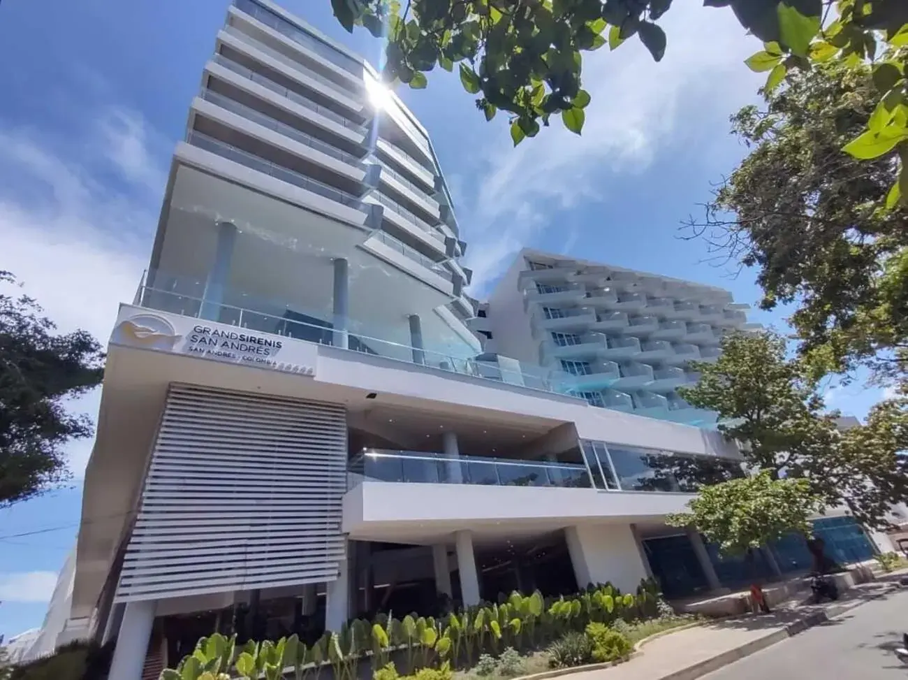 Facade/entrance in Grand Sirenis San Andres Facade/entrance in Grand Sirenis San Andres