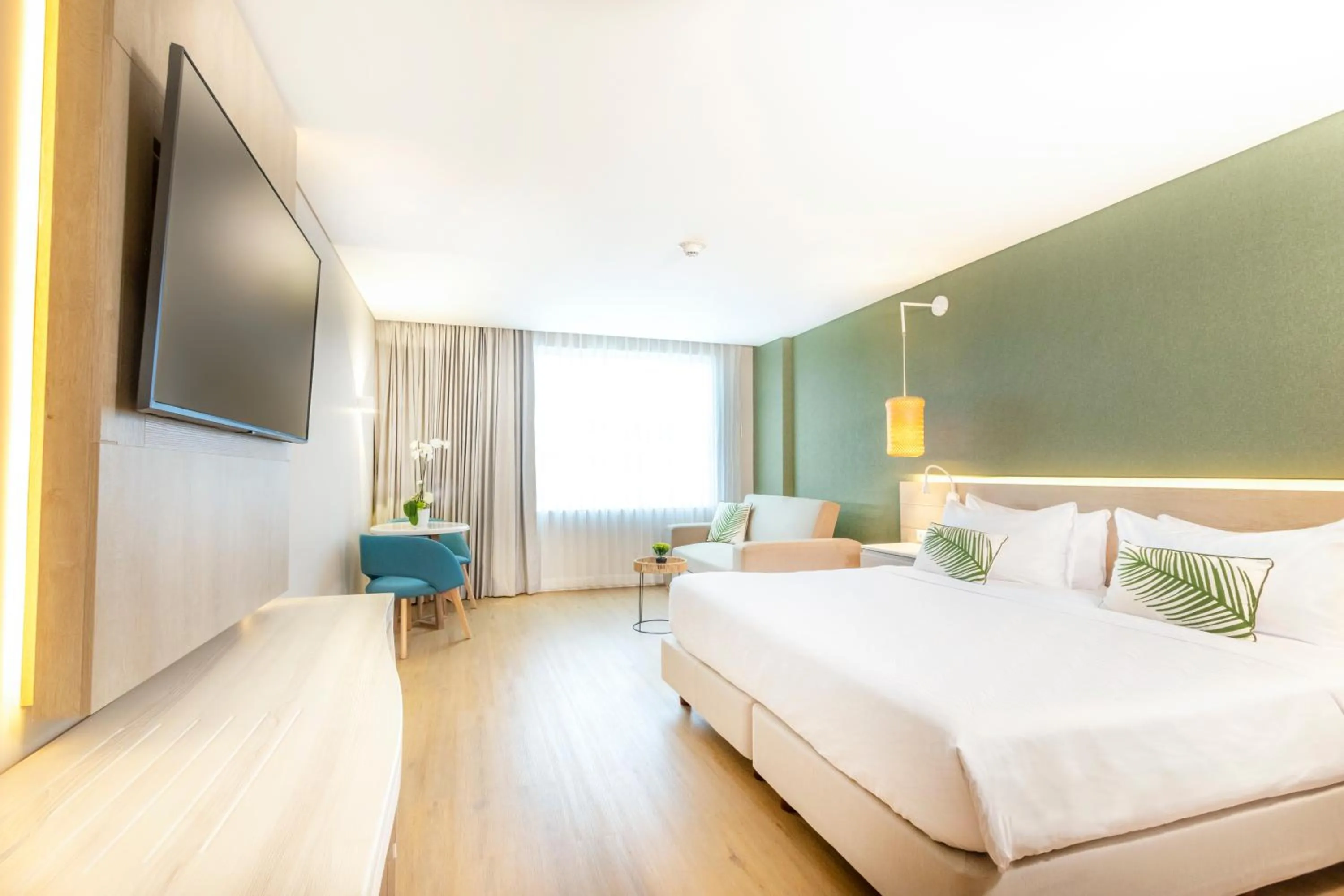 Photo of the whole room, Bed in Grand Sirenis San Andres