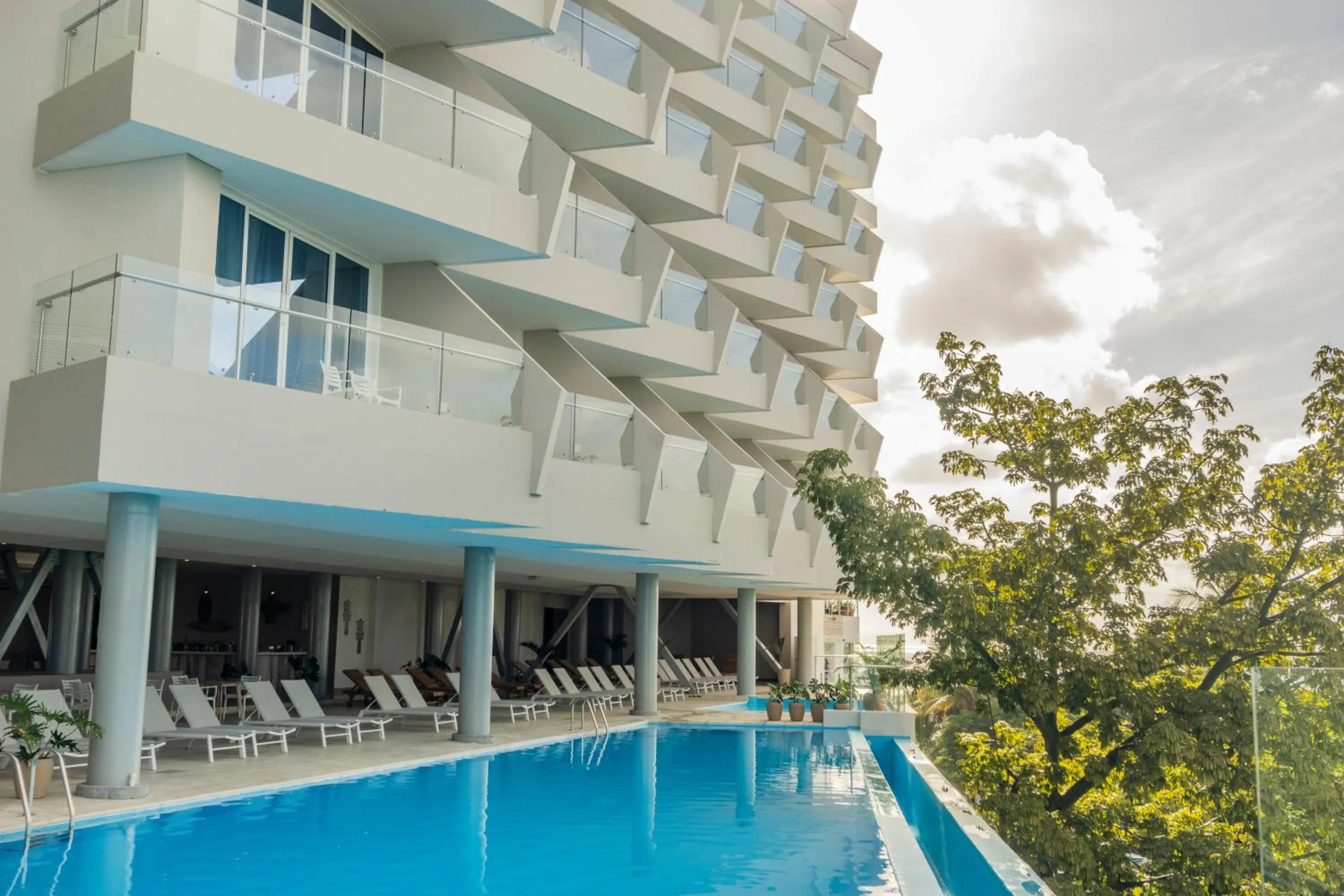 Swimming pool in Grand Sirenis San Andres