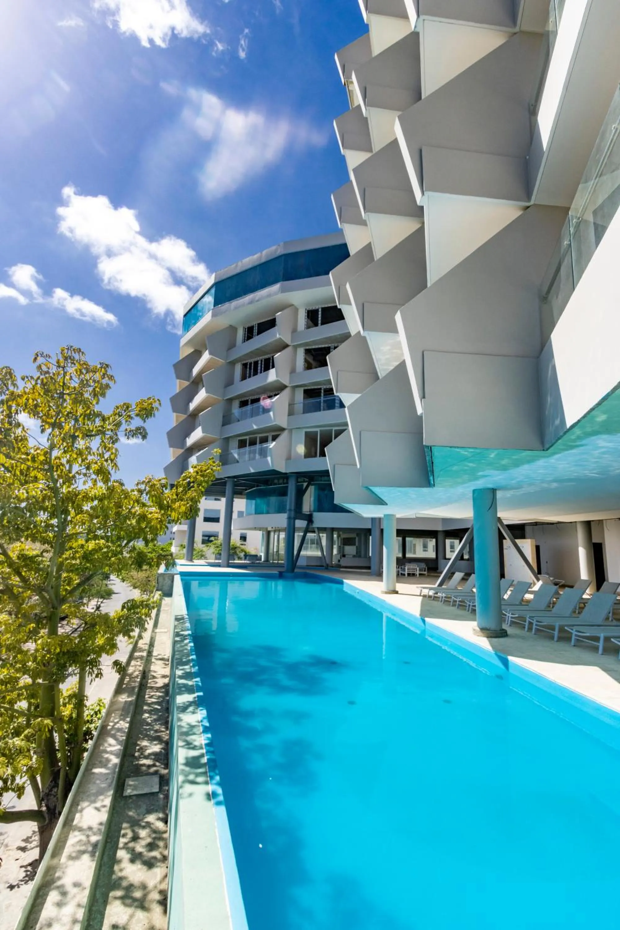 Swimming pool in Grand Sirenis San Andres