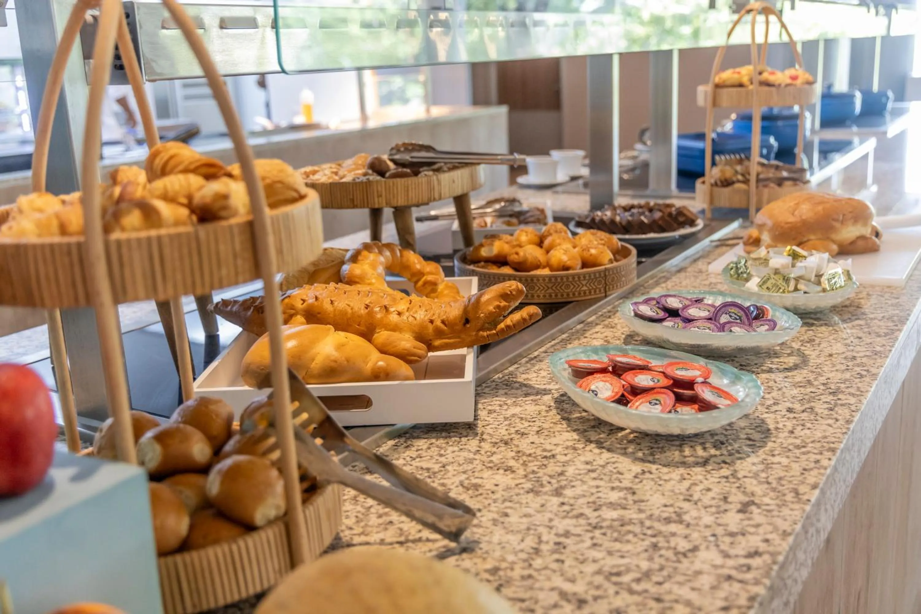 Food in Grand Sirenis San Andres